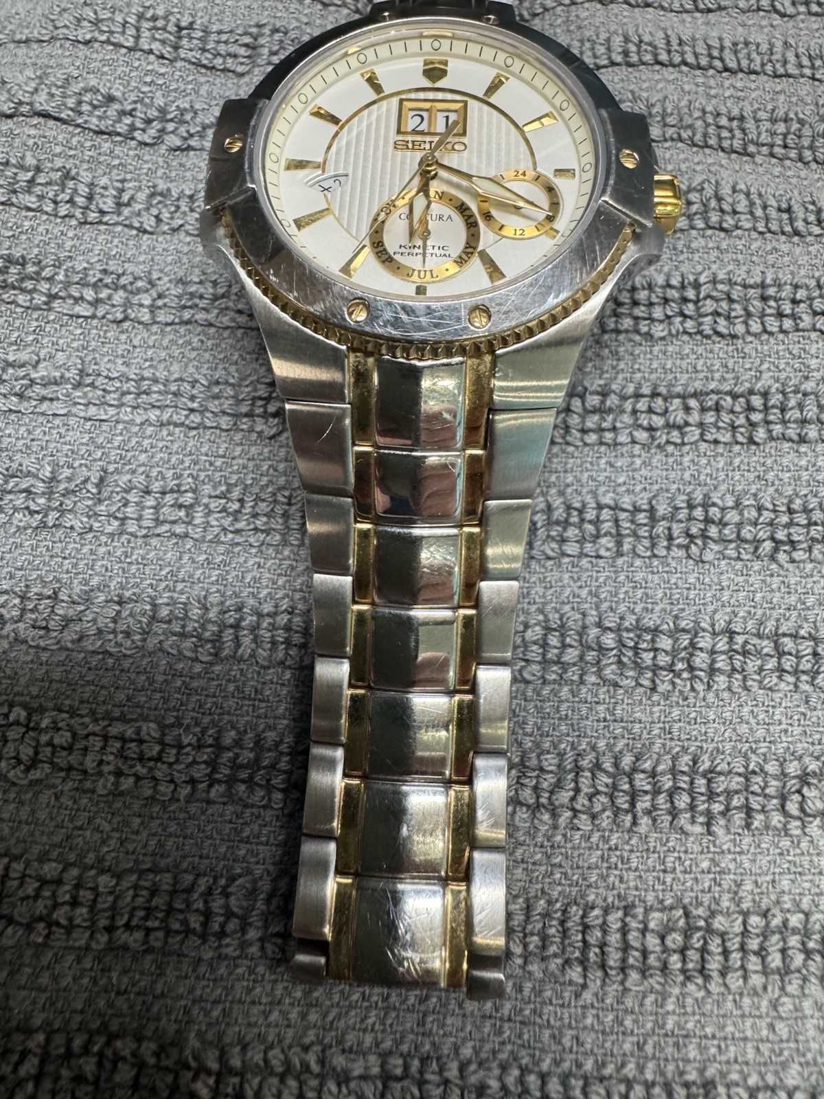 Seiko 7D48-0AB0 Coutura Kinetic Perpetual Watch 2 Tone with Extra Links