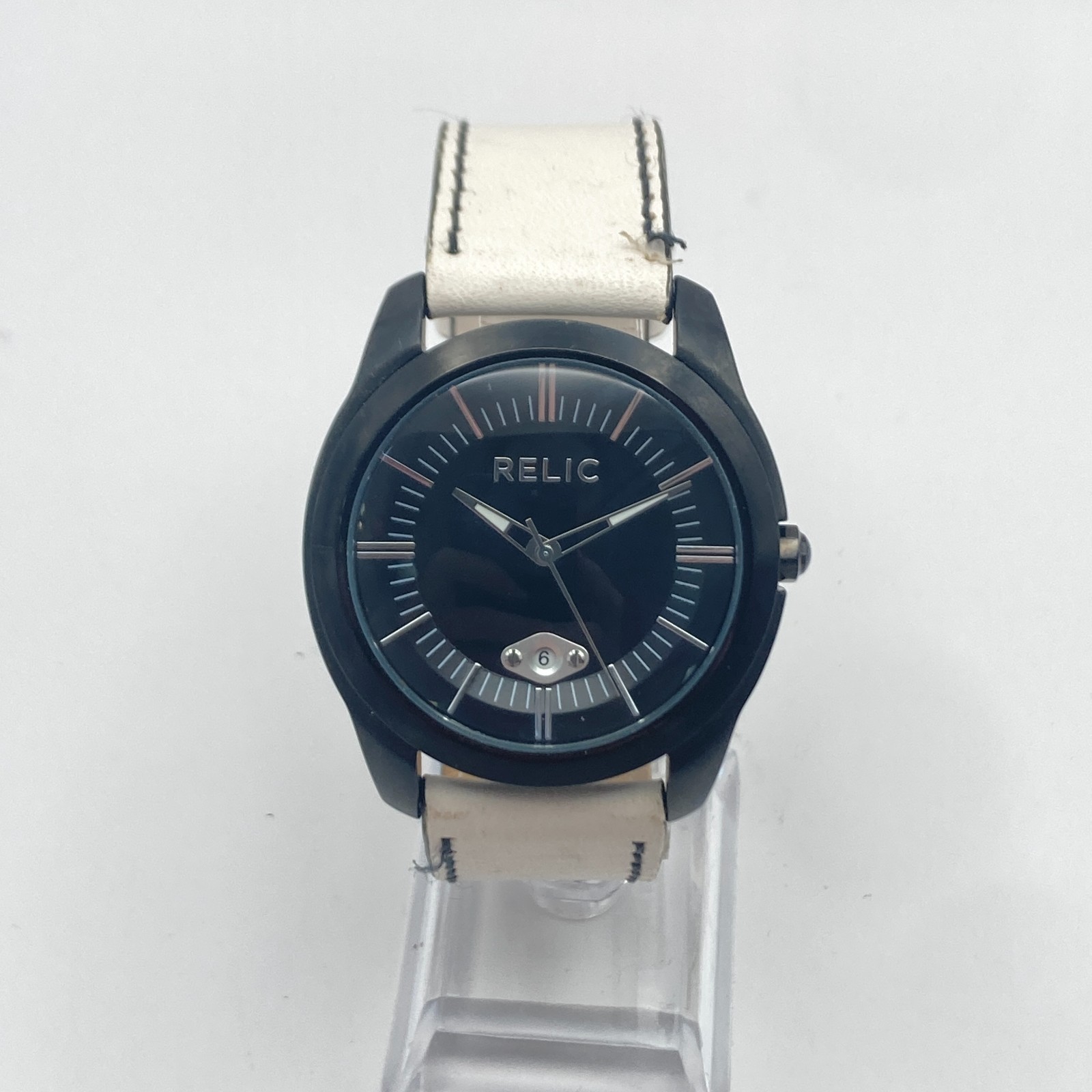 Fossil Relic Men’s Watch 41mm Black Date Leather 50M ZR77254 New Battery 9.5″