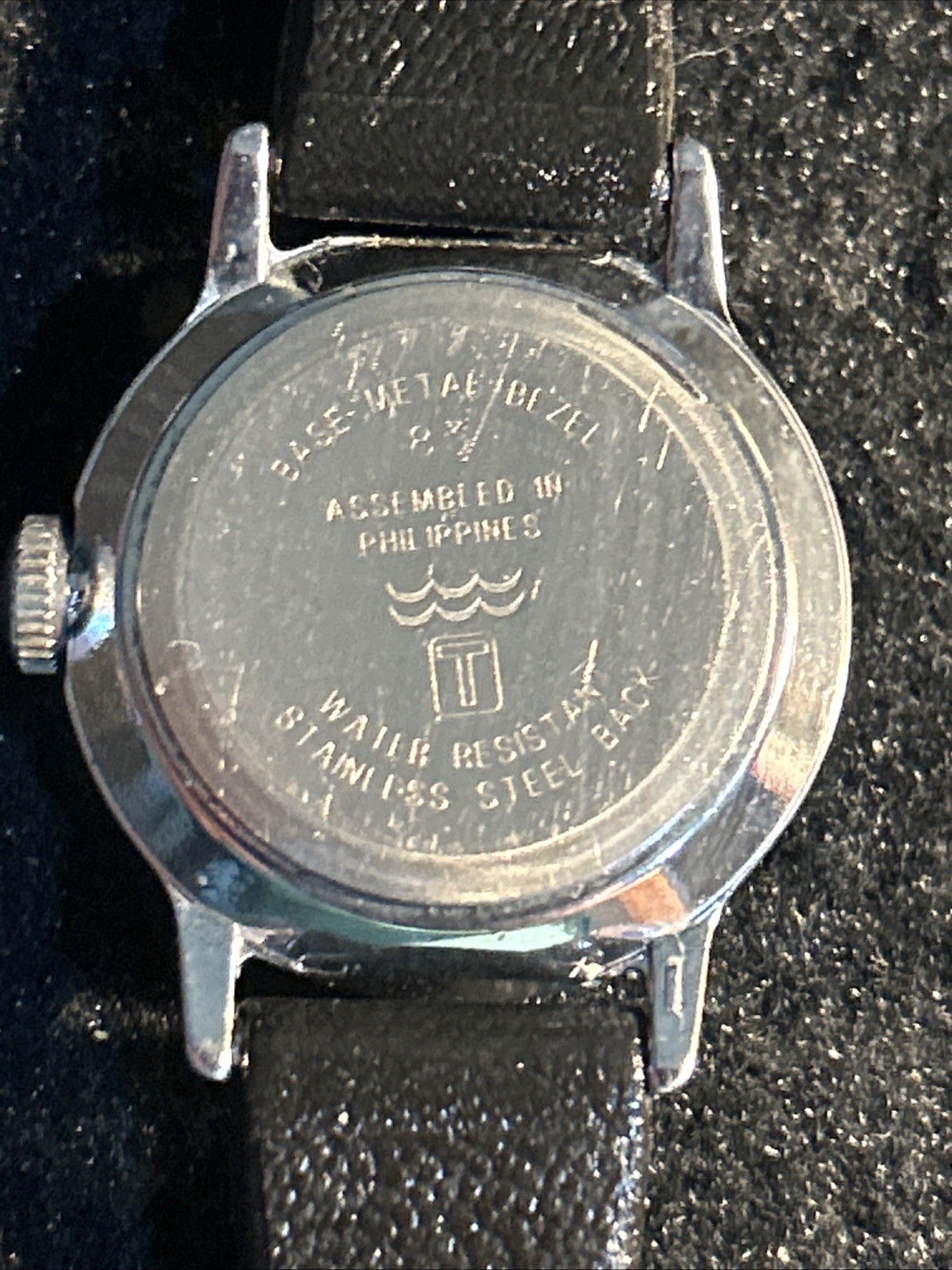 Vintage Ladies Timex Marlin. Running 1983 Mechanical Watch.