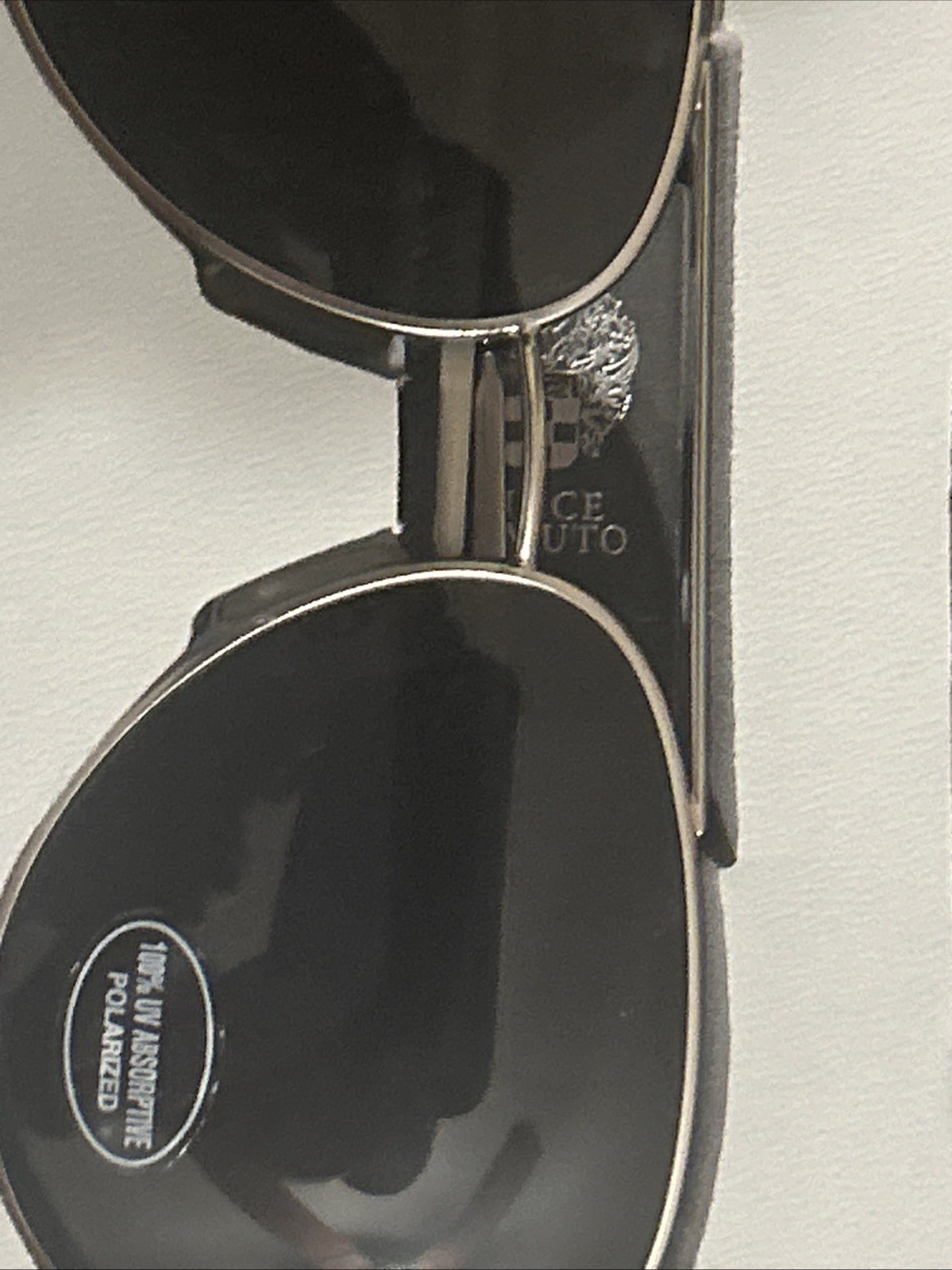 Vince Camuto GIFT SET Stainless Steel Men’s Watch with Sunglasses VC/1147GYSVST
