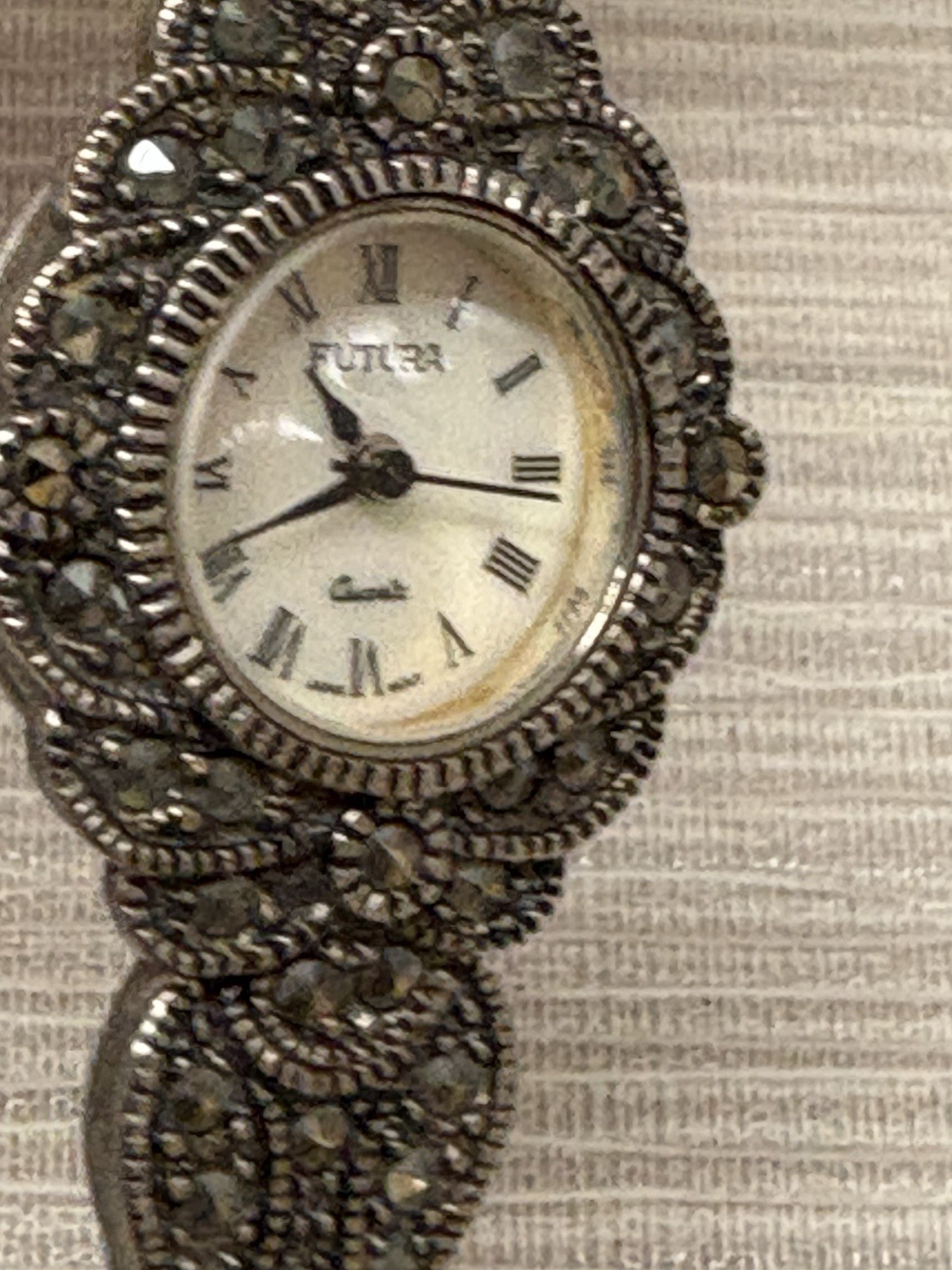 Futura Watch Women Silver Tone Marcasite Mother of Pearl Dial 7.5” Free Ship