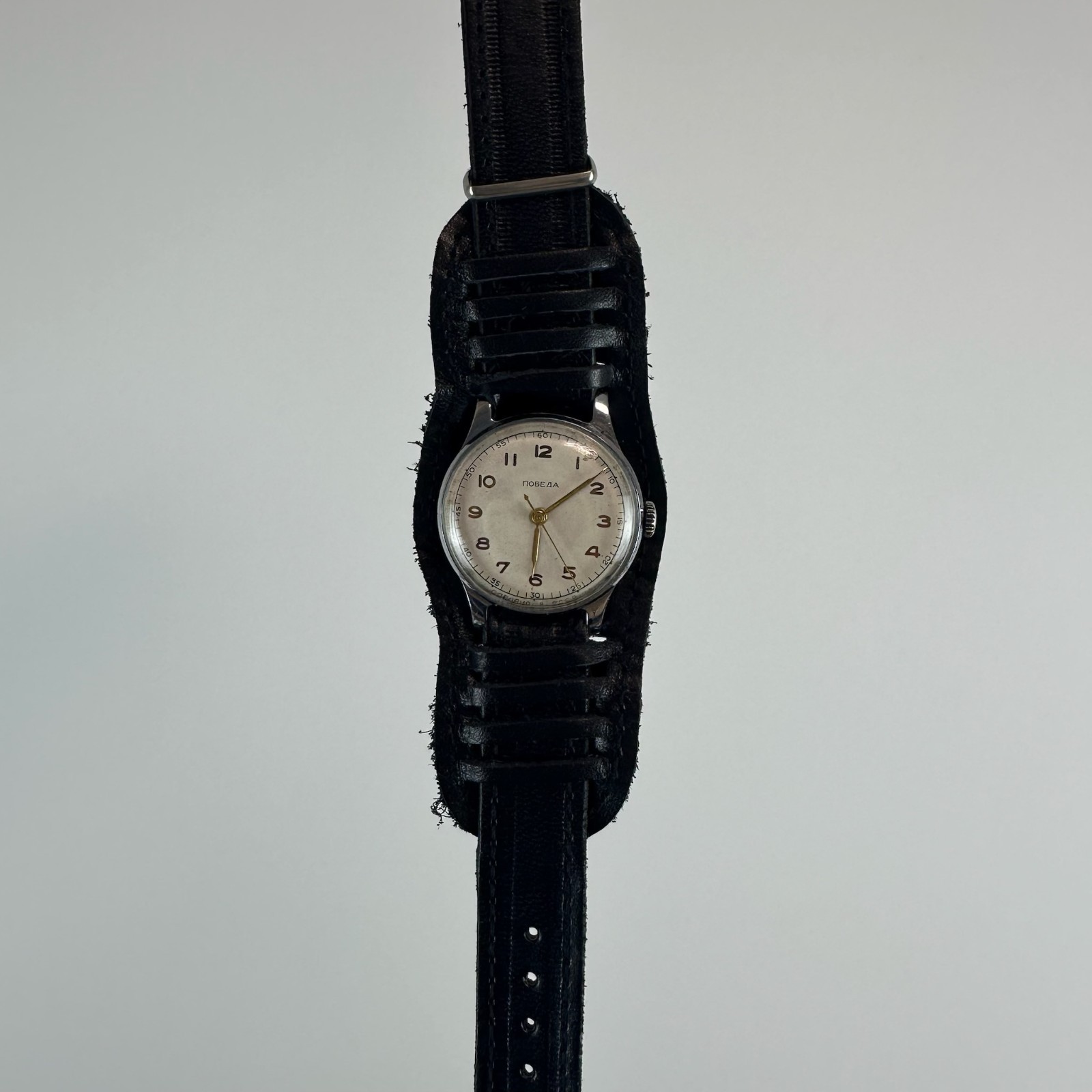 POBEDA vintage Soviet USSR wrist watch 1 MCHZ 15 jewels Serviced