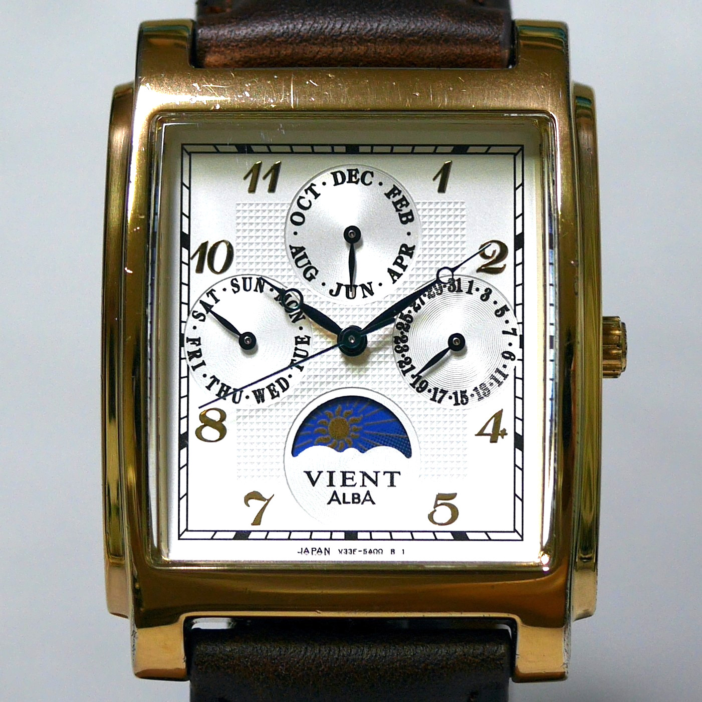 SEIKO ALBA VIENT V33F-5A10 Sun&Moon TripleCalendar Gold Men’s Watch 1985 Japan