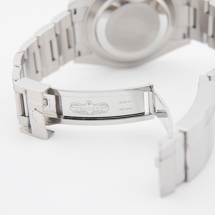 ROLEX Submariner Date 41 126610LN Warranty 2021 Box/Paper