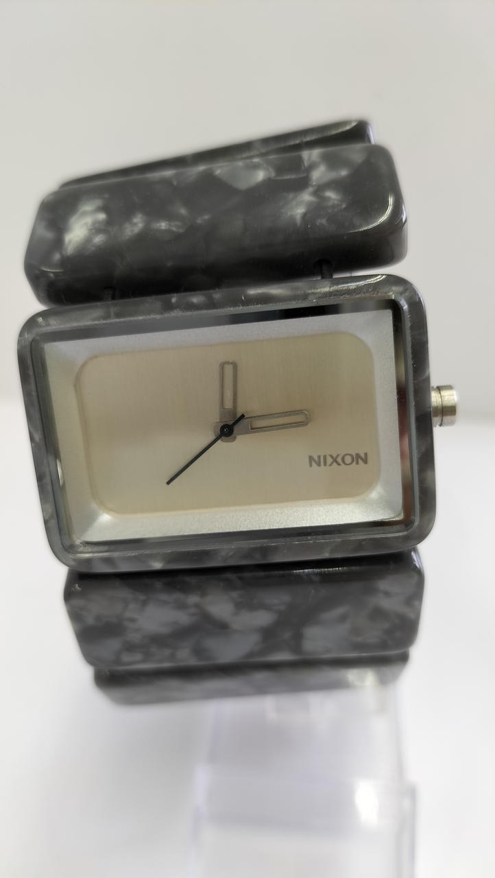 NIXON THE VEGA Quartz Analog Watch