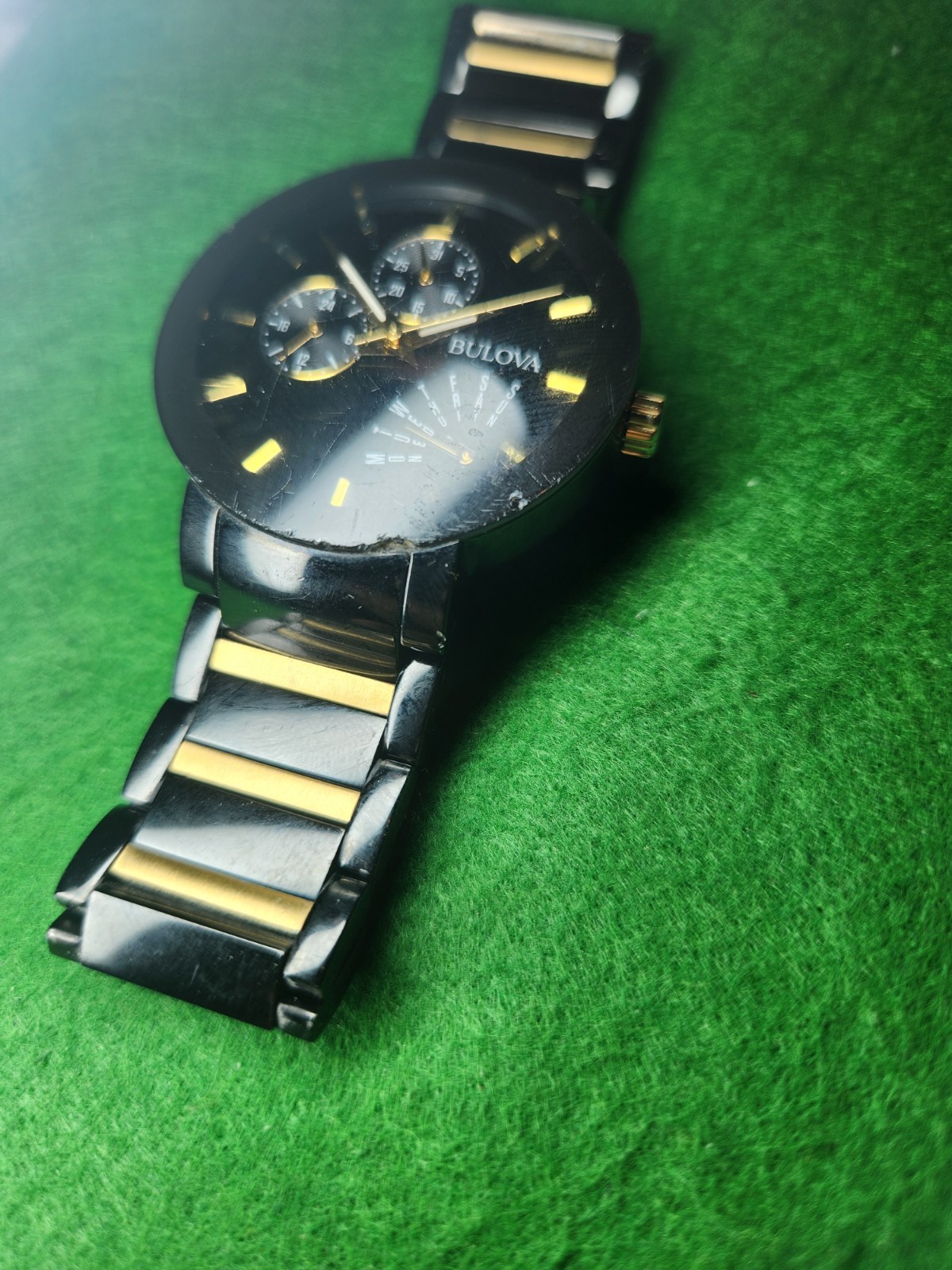 Bulova Futuro 98C124 40mm Black and Gold Stainless Steel Men’s Wristwatch (READ)