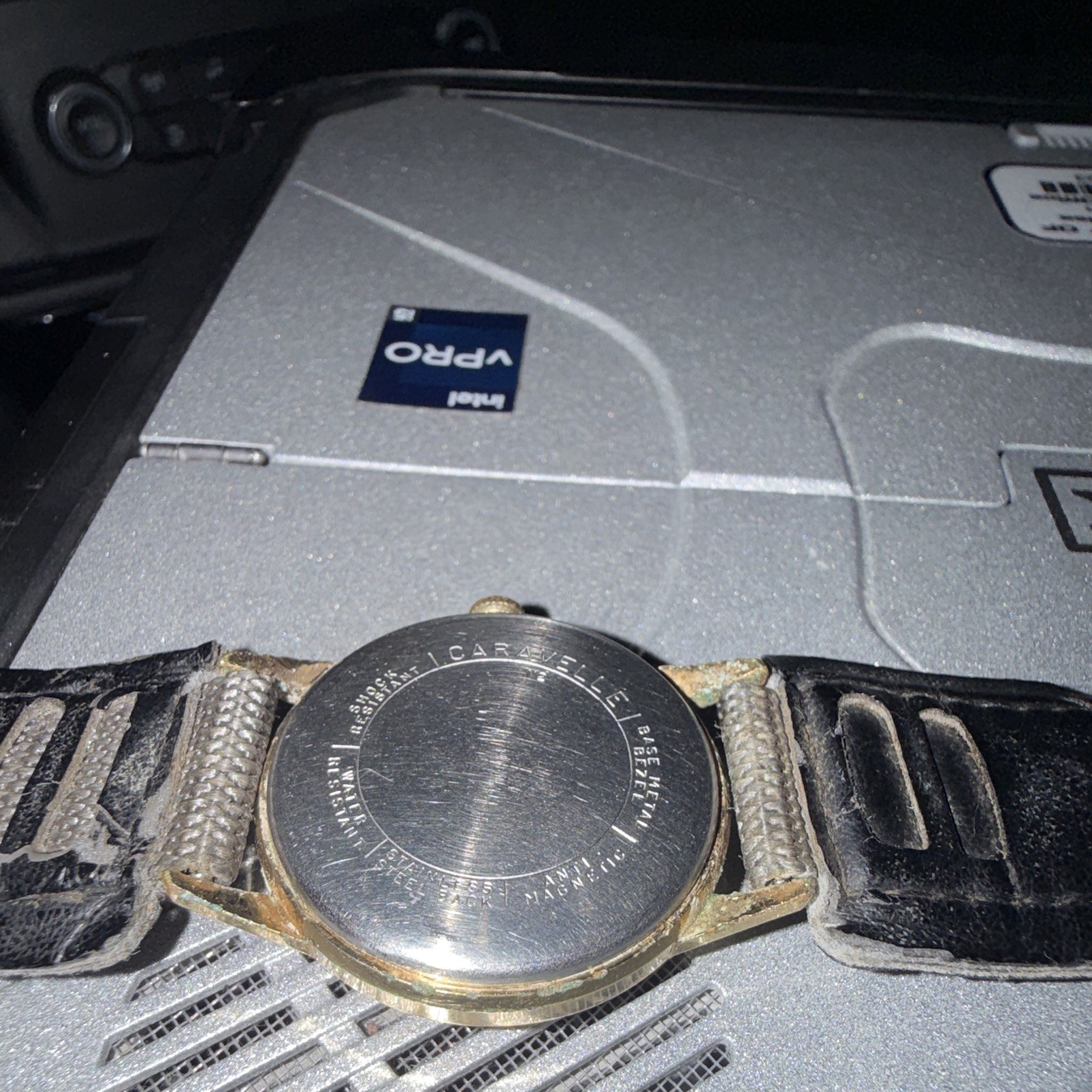 Caravelle 1972 vintage Manual Watch 17 Jewels Silver Dial Gold tone Case W/R