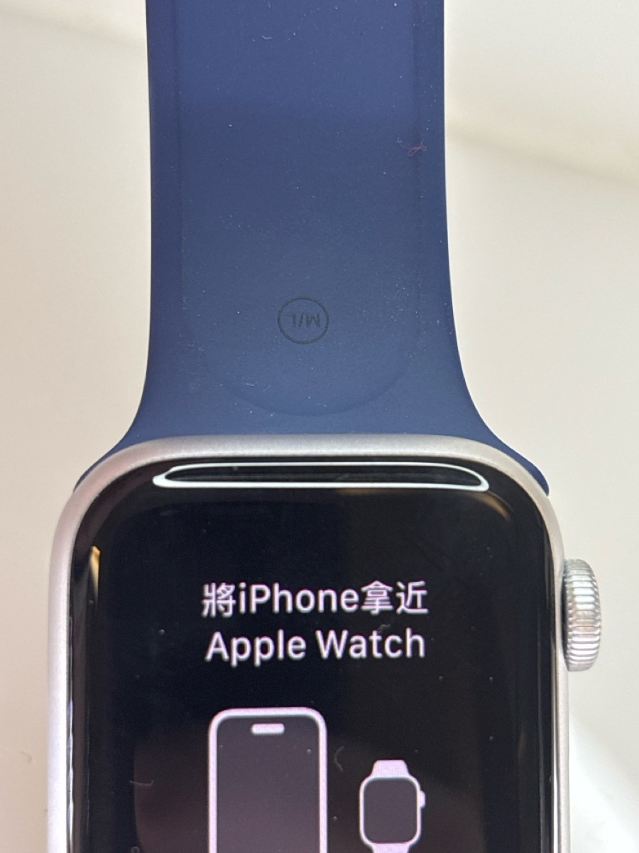 Apple Watch Series SE A2722 With M/L band 41MM Silver (KN1034397)