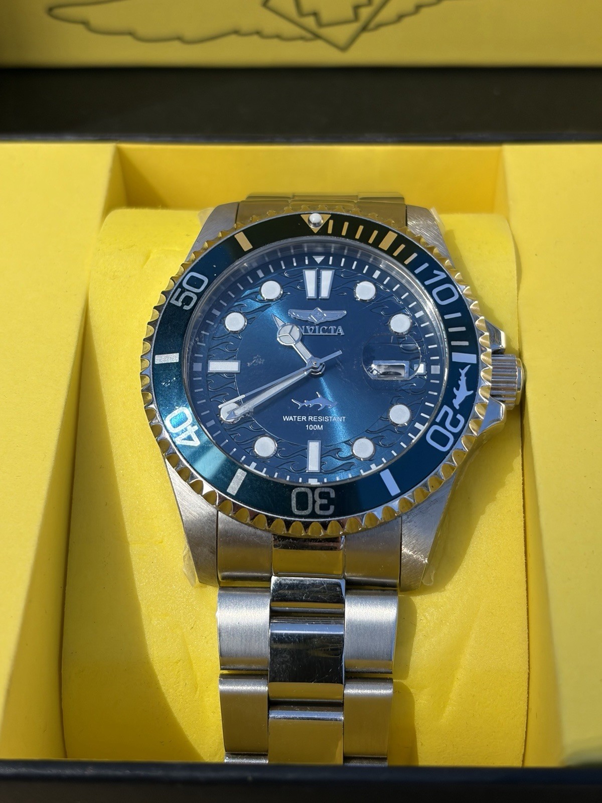 Invicta Pro Diver Currentwave Men’s Watch – 43mm. (30019) 100m Water Resistant