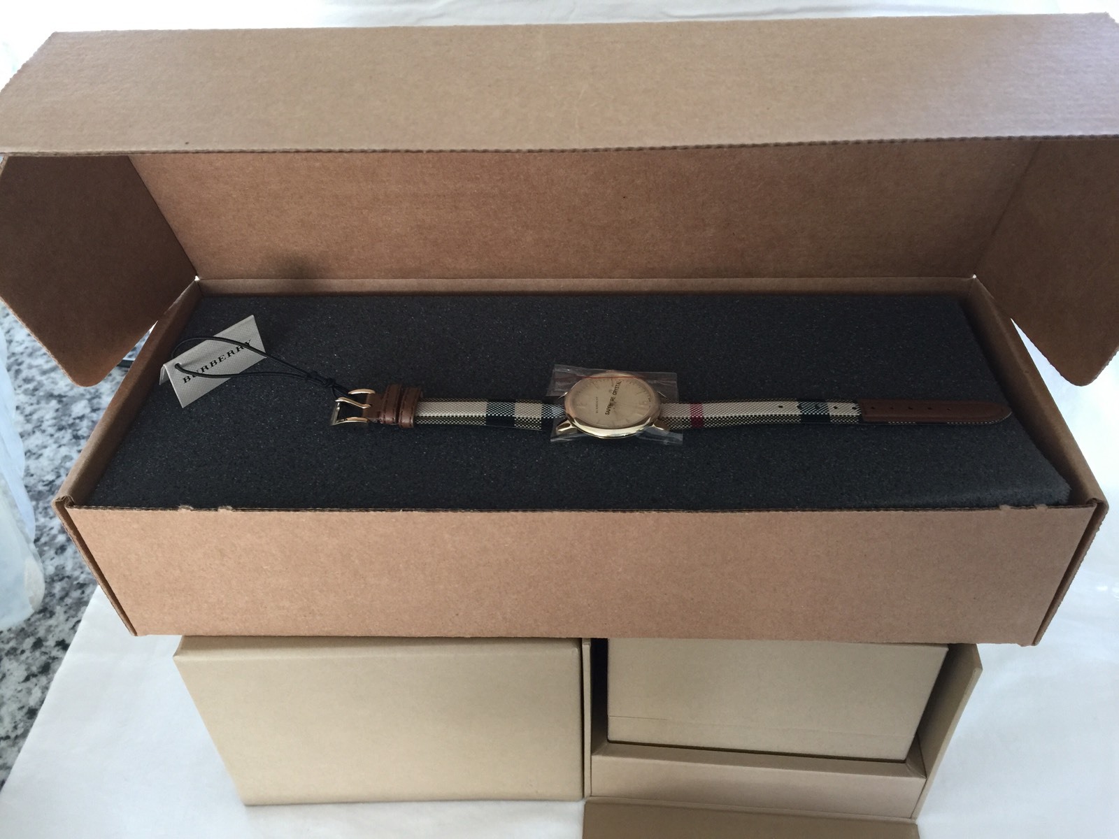 Burberry Watch THE CLASSIC ROUND BU10102 32MM, Authentic