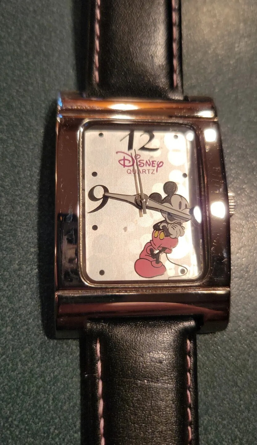 Exclusive Disney Parks TIME WORKS MICKEY MOUSE Watch, Needs Battery see pictures