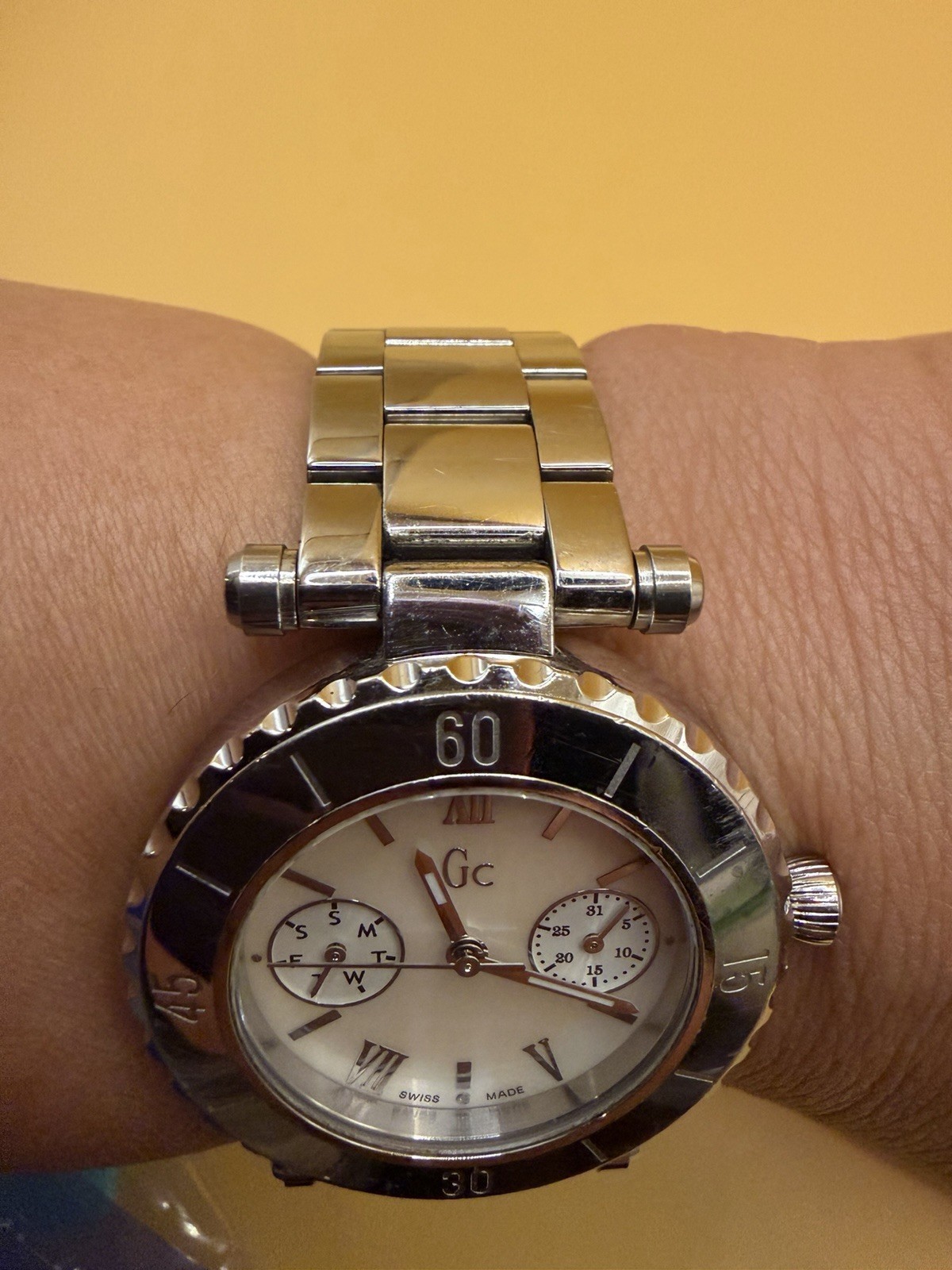 Guess Collection Womens White Dial 34mm Steel Watch GC 32000 No Box No Papers