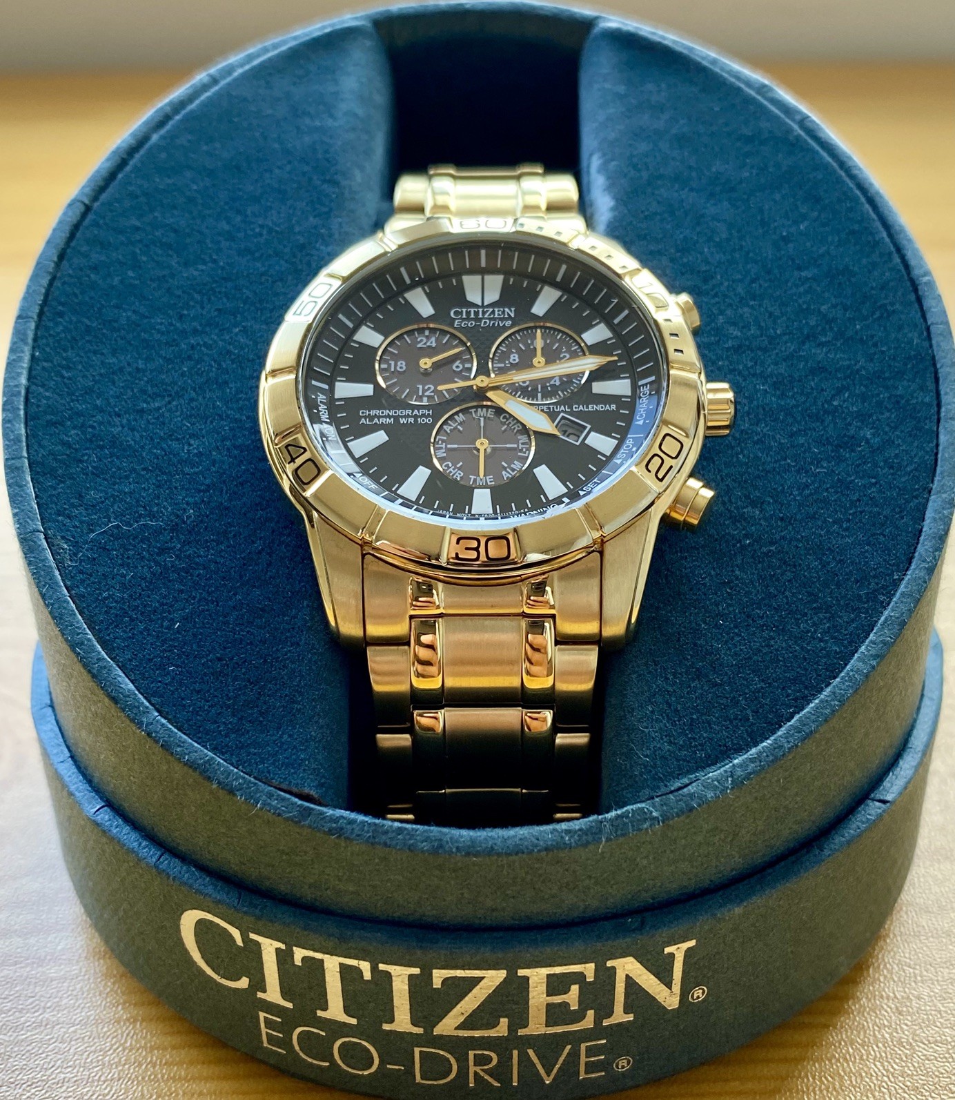Citizen Men’s Eco Drive Chronograph Gold Plated Bracelet Watch ⭐️ BL5452-59F