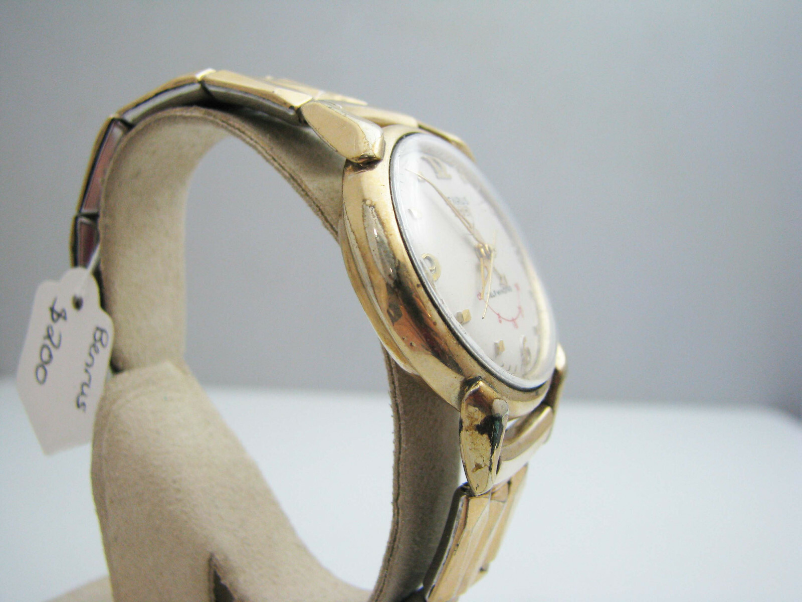 b511 Men’s Benrus Self Winding wristwatch