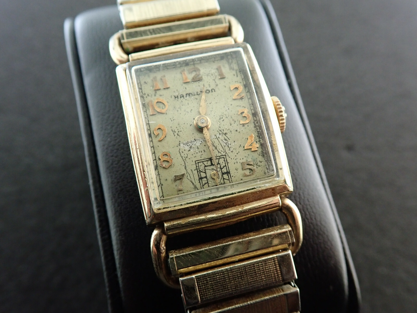 VINTAGE 27.5MM HAMILTON ESSEX WRIST WATCH WITH DRIVER STYLE LUGS – KEEPING TIME