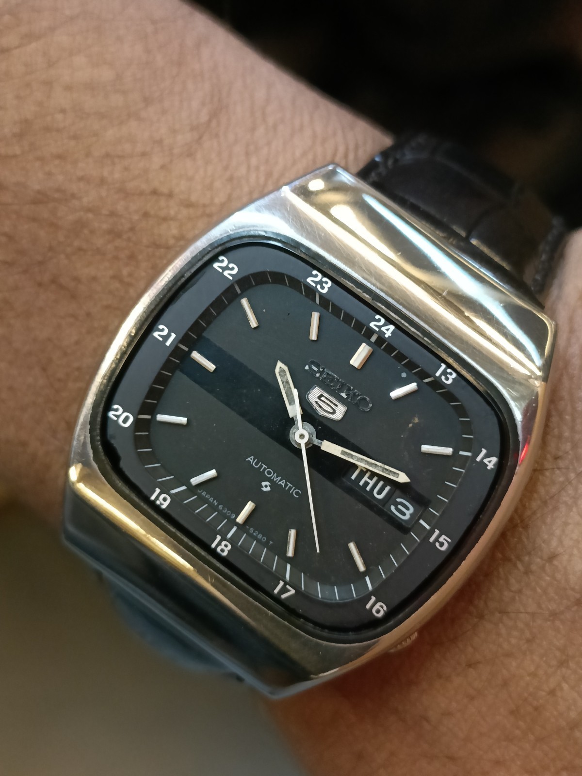 VINTAGE SEIKO 5 AUTOMATIC BLACK DIAL JAPAN 6309-523A MEN’S WORKING CONDITION