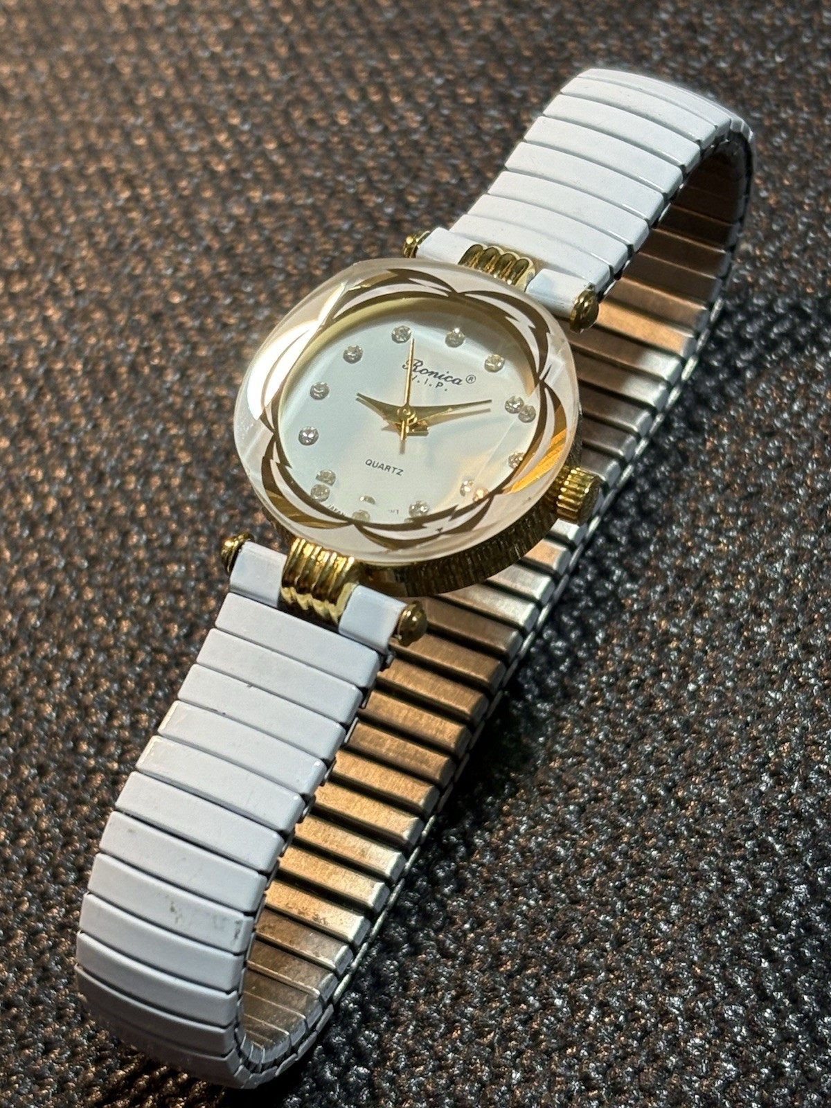 Ronica VIP Women Watch White & Gold Tone Ladies Untested For Parts Or Repair