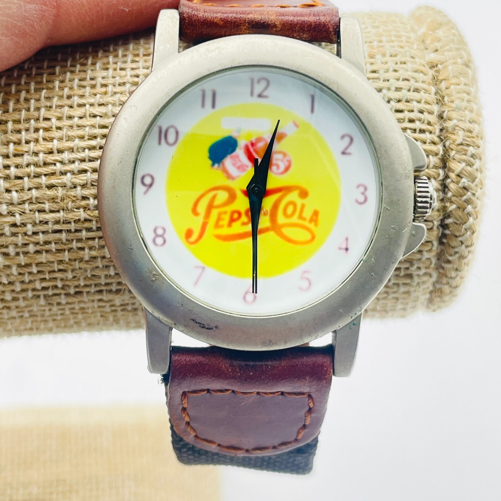 PEPSICO Quartz Wristwatch Genuine Leather Band Silver Tone READ