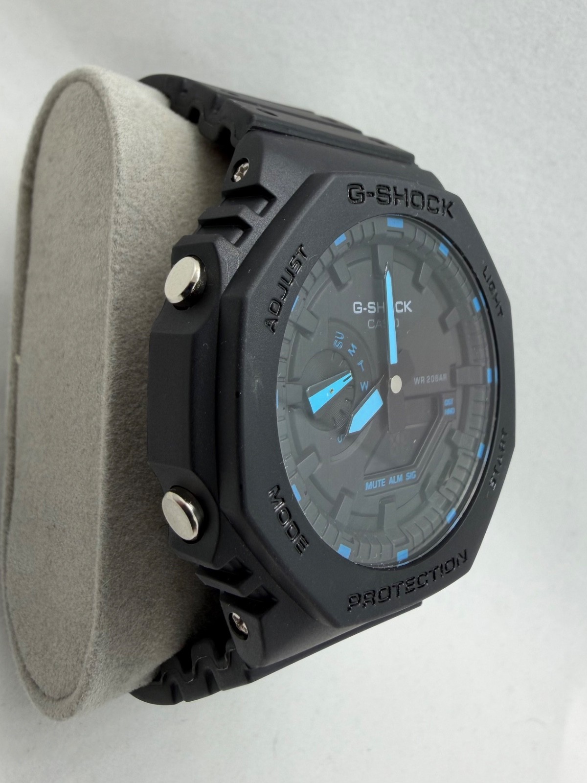 Casio G-SHOCK GA-2100-1A2 Black Blue Analog-Digital Watch BRAND NEW never worn