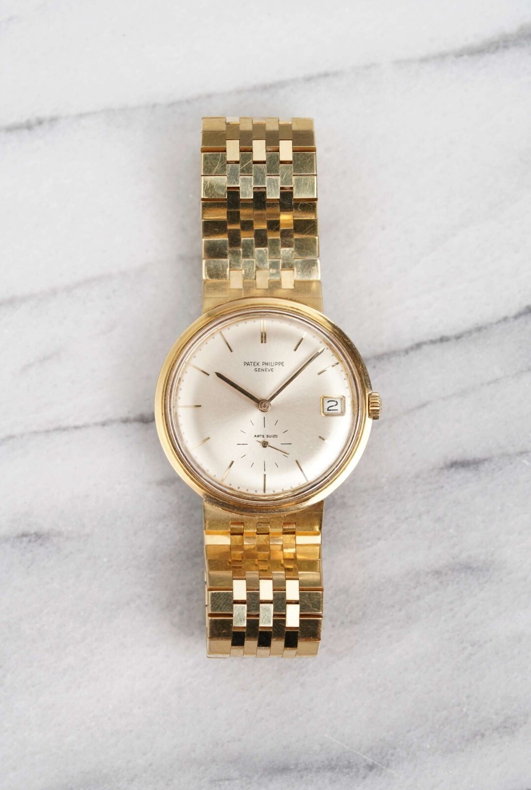 Vintage Patek Philippe 70s Ref 3445 Calatrava Arte Suizo 18K Yellow Gold Automat