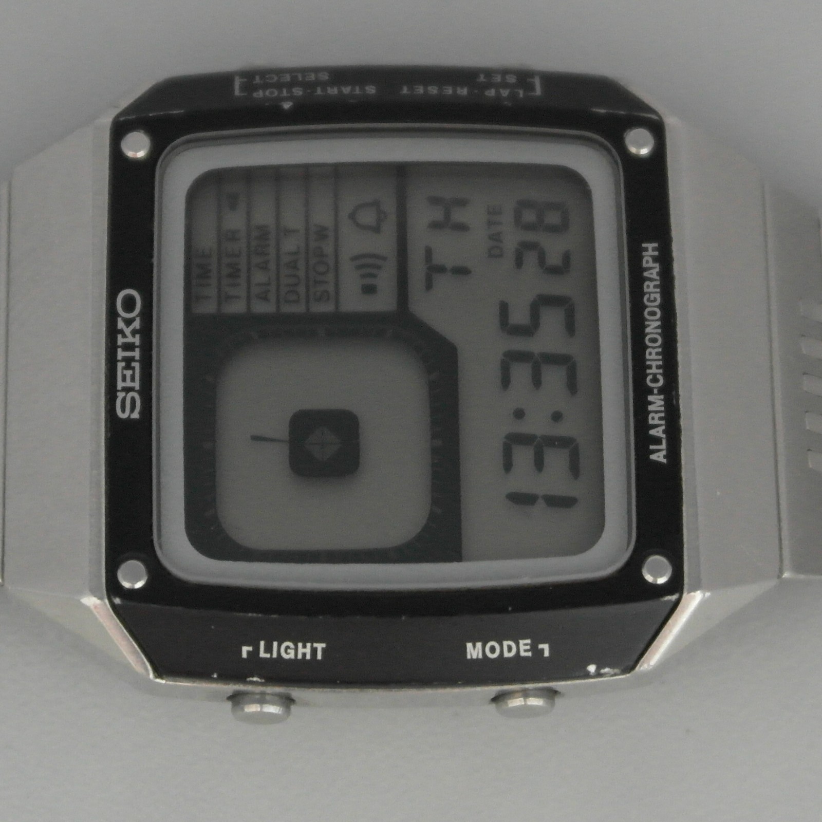 Vintage Seiko G757-4010 Digiborg Quartz Digital Men’s Watch Original Bracelet