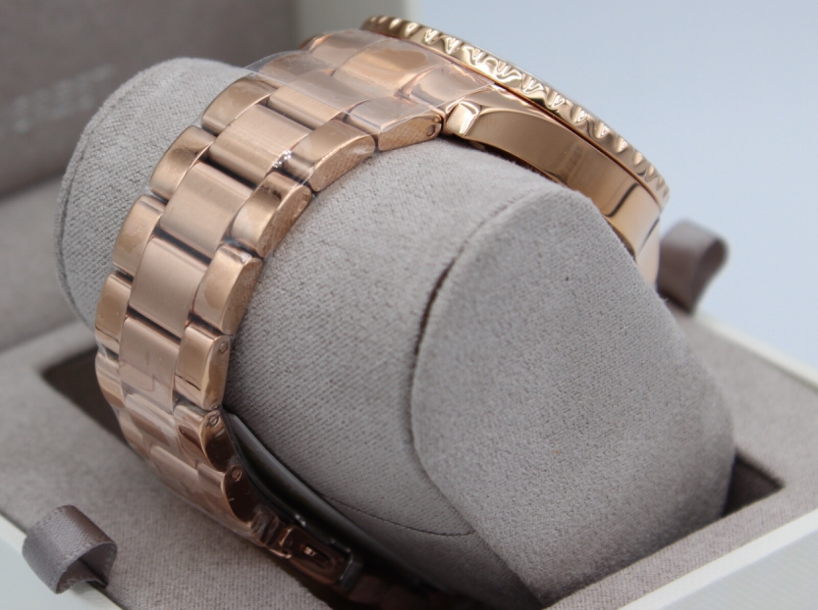 NEW AUTHENTIC MICHAEL KORS EVEREST ROSE GOLD PINK CRYSTALS MK6972 WOMEN’S WATCH