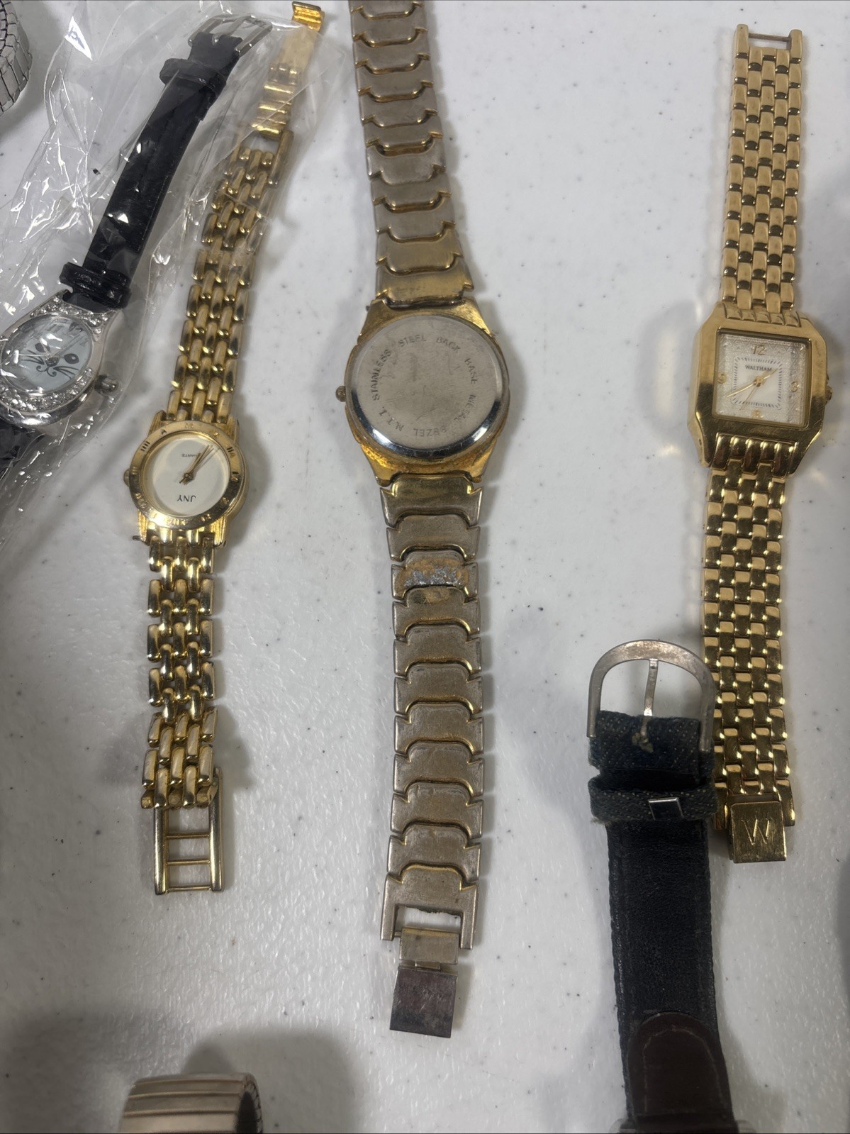 Lot 20Women’s Quartz Watches Stainless Steel Untested for Parts/Repair