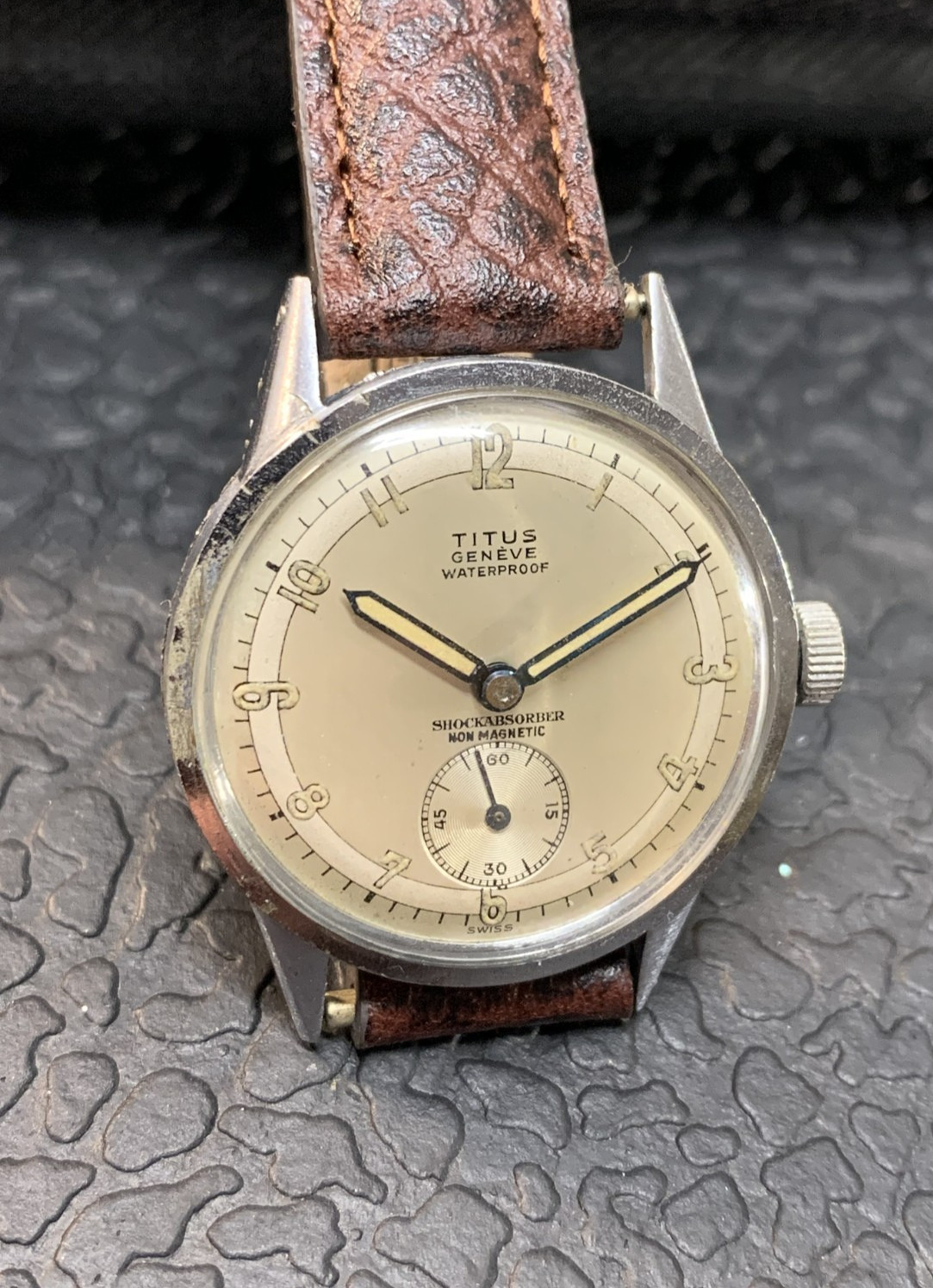 Vintage WW2 Era Military Titus Geneve Mens Watch READY TO WEAR