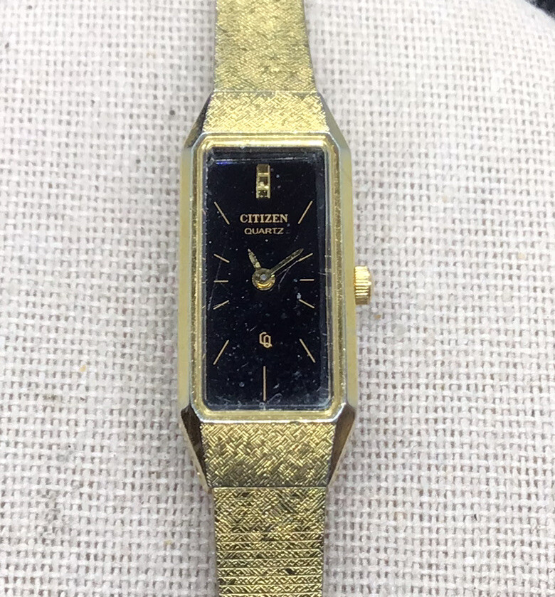 Vintage Ladies Citizen Wrist Watch “AS IS” W689