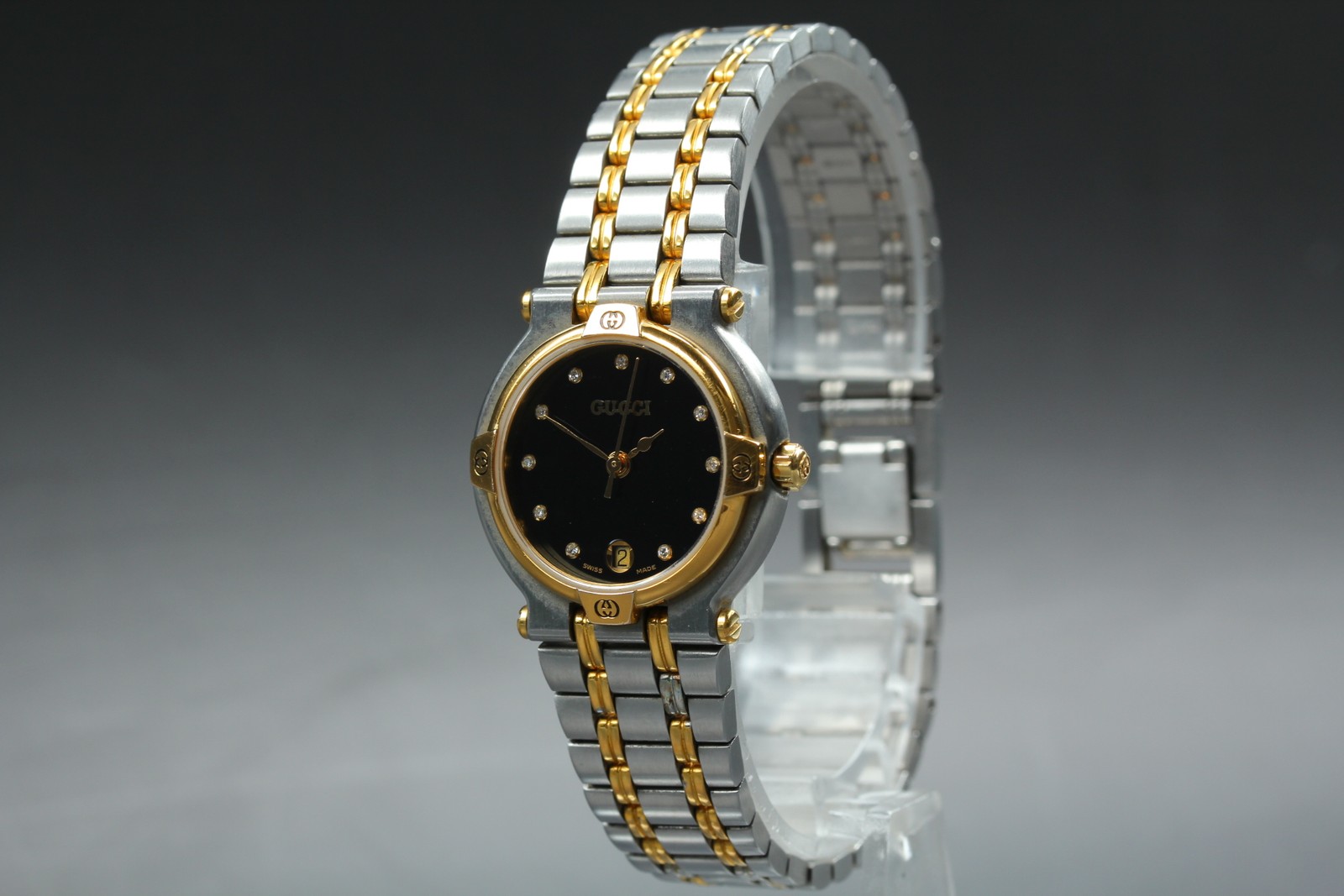 [Exc+5] GUCCI 9000L 11P Diamond 25mm Gold Black Dial Women’s Watch From JAPAN