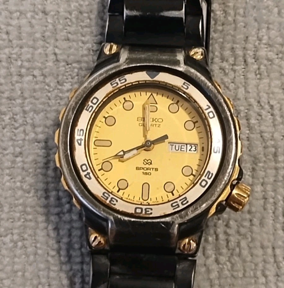 Vintage SEIKO SQ Sports 150~Quartz Ladies Watch ~ 28 mm