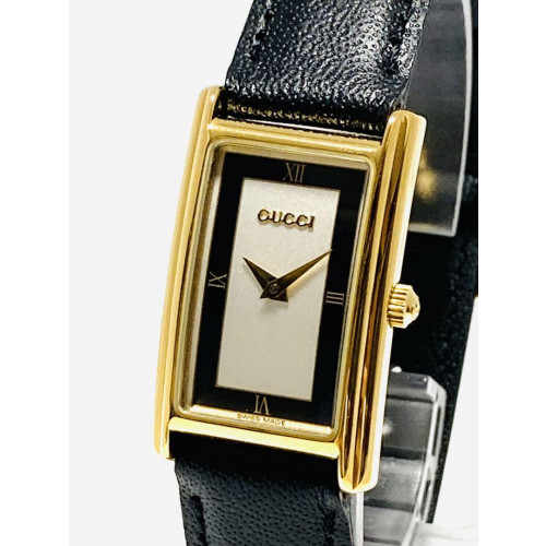 GUCCI 2600l ladies watch rectangular quartz black green dial