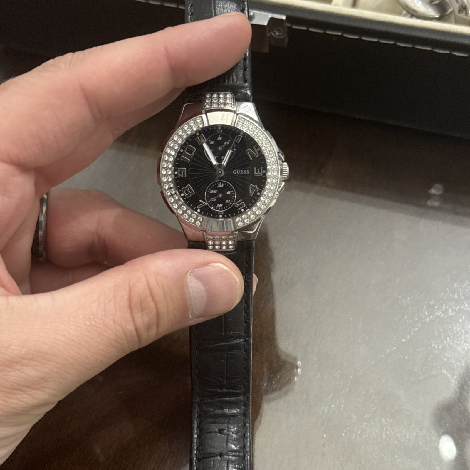 Guess Mini Prism Women’s Watch W11607L2 NEEDS NEW BATTERY