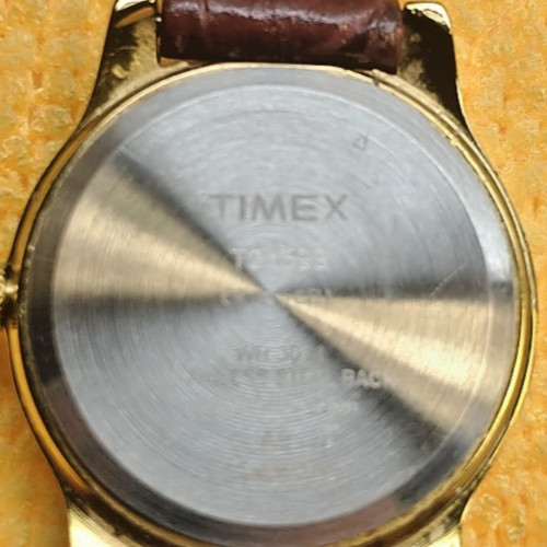Timex Watch Women Gold,Pearl,T21693,Indiglo,Leather strap,30M,New Battery