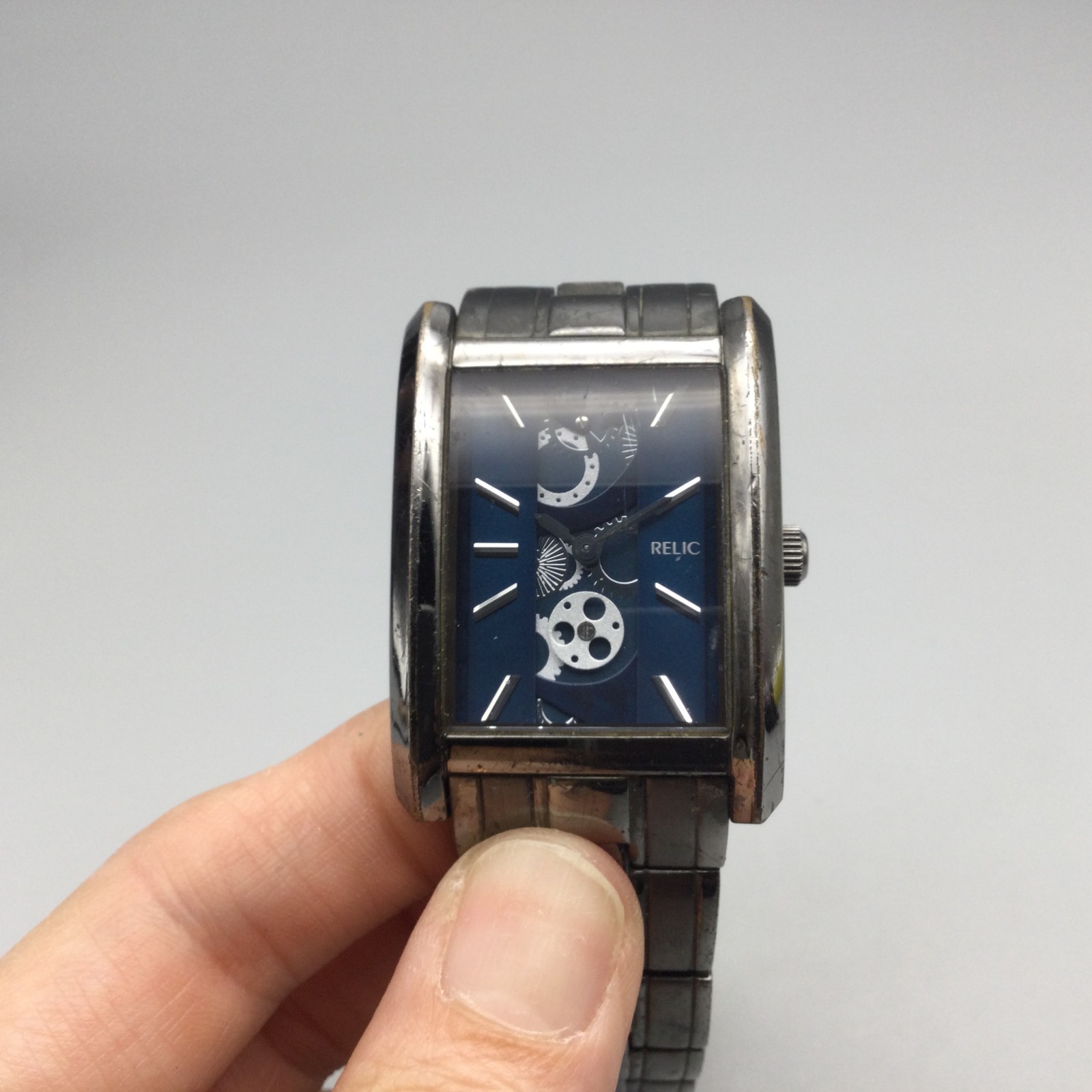 Relic Watch Men ZR77119 31mm Silver Tone Faux Skeleton New Battery 7.5″