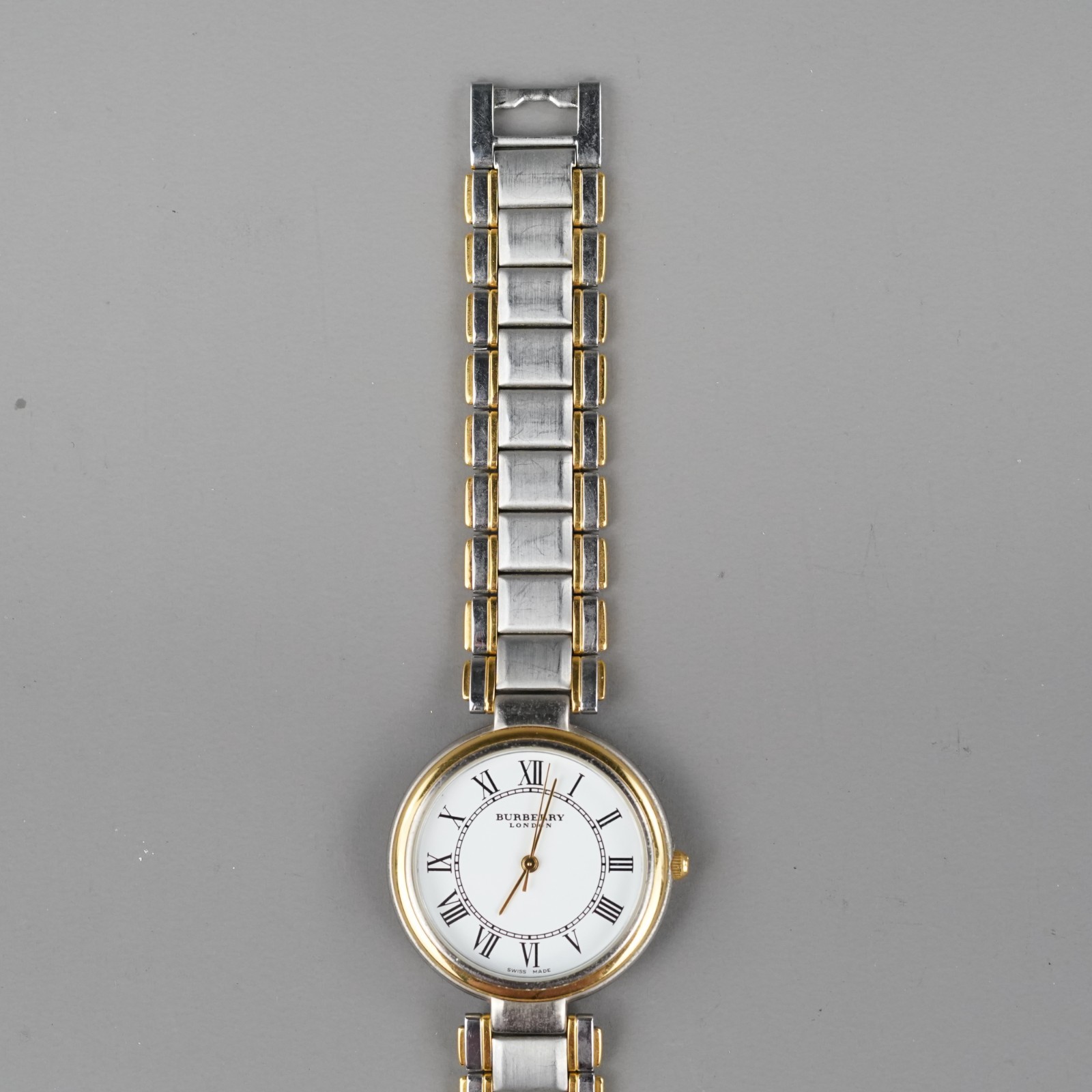 Burberrys Vintage 11500G Men’s Watch Silver 34mm New Battery 5 3222