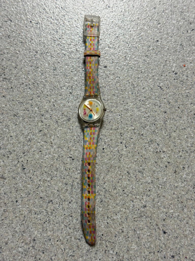 Swatch RAINBOW Naivety LK197 Standard Ladies 25mm Textile Over Bands.