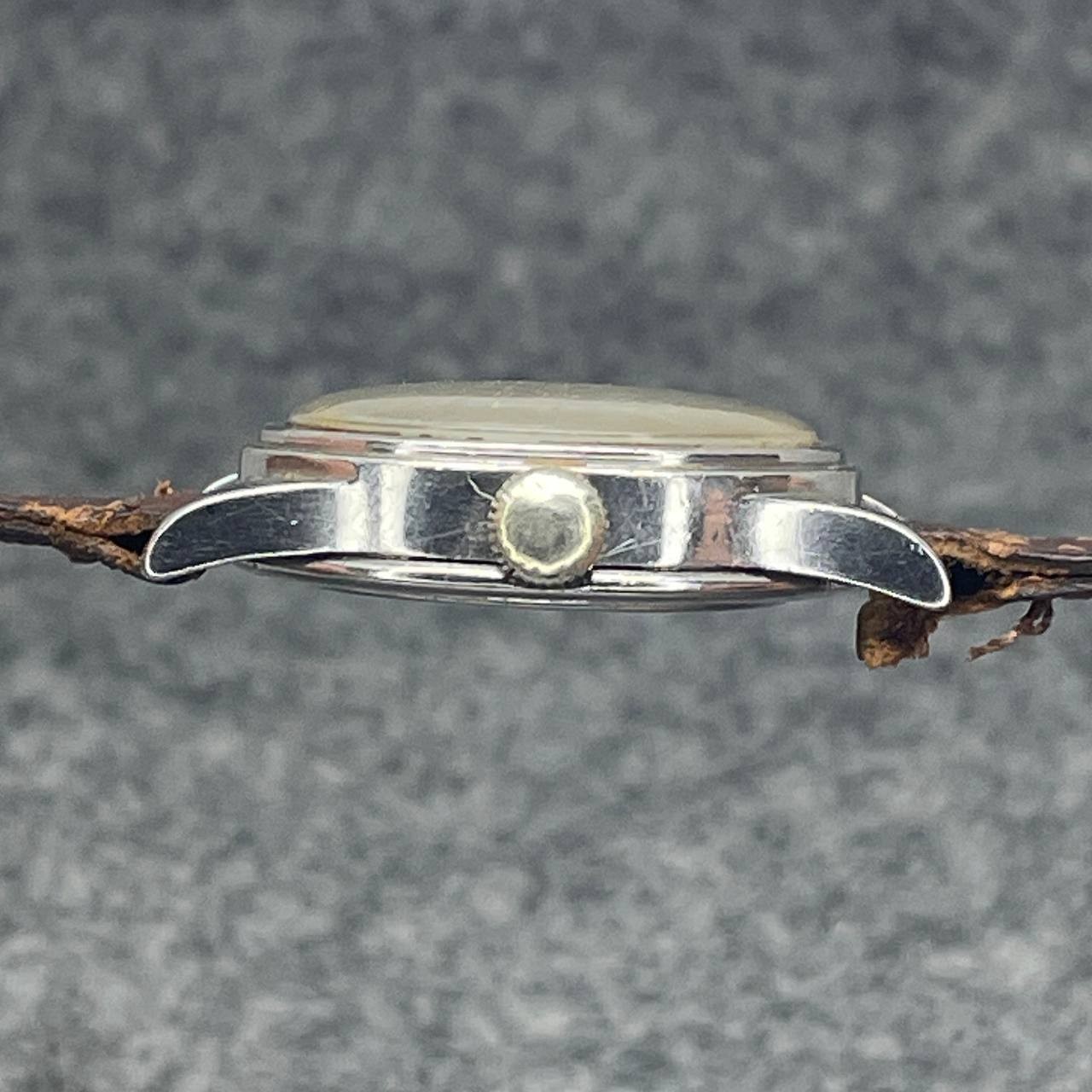 RARE OMEGA NAIAD “MEDICUS” CALIBER 23.4SC REF 2064 MILITARY SWISS WATCH Ca1938