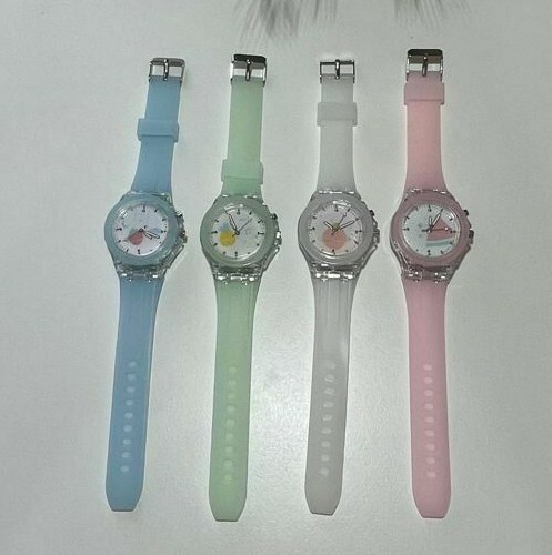 Teen Kids Flash Luminous Silicone Light Colors Trend Quartz Wristwatch