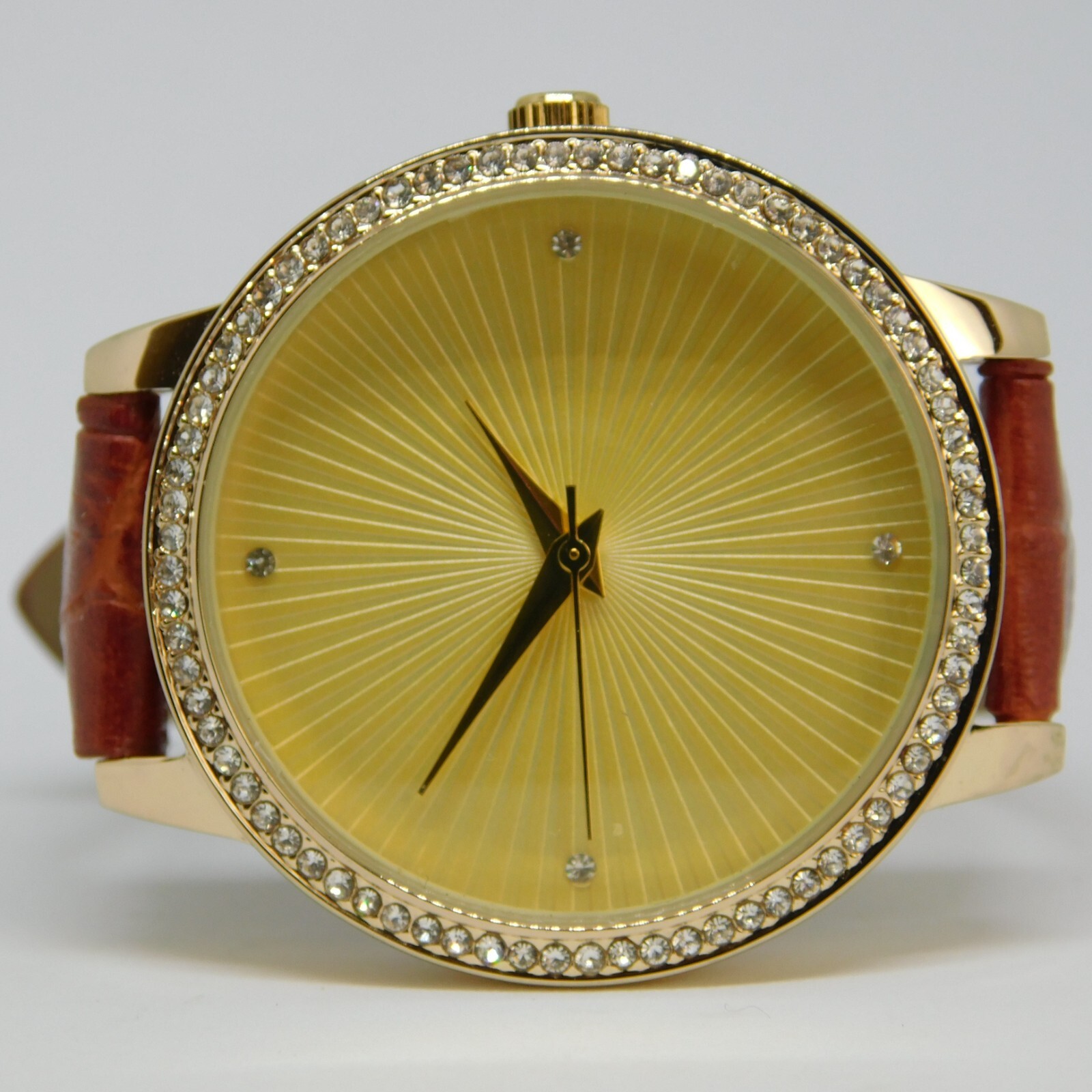 Manhattan by Croton CM404254 Gold Tone Case Quartz Women’s Watch New Battery