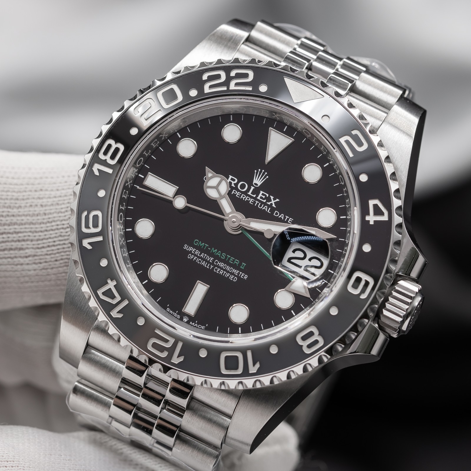 Rolex GMT-Master II “Bruce Wayne” – Ref. 126710GRNR – 2025
