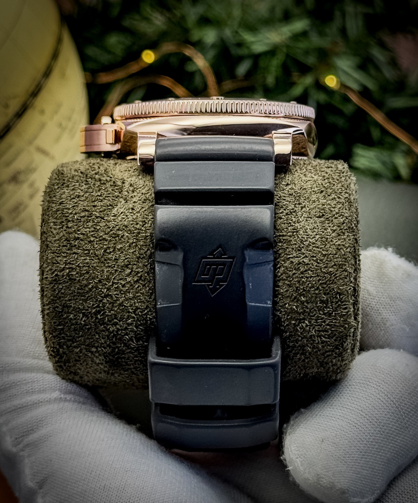 Panerai Submersible Rose Gold Goldtech 42mm – PAM00974 – B&P – MSRP $31,900