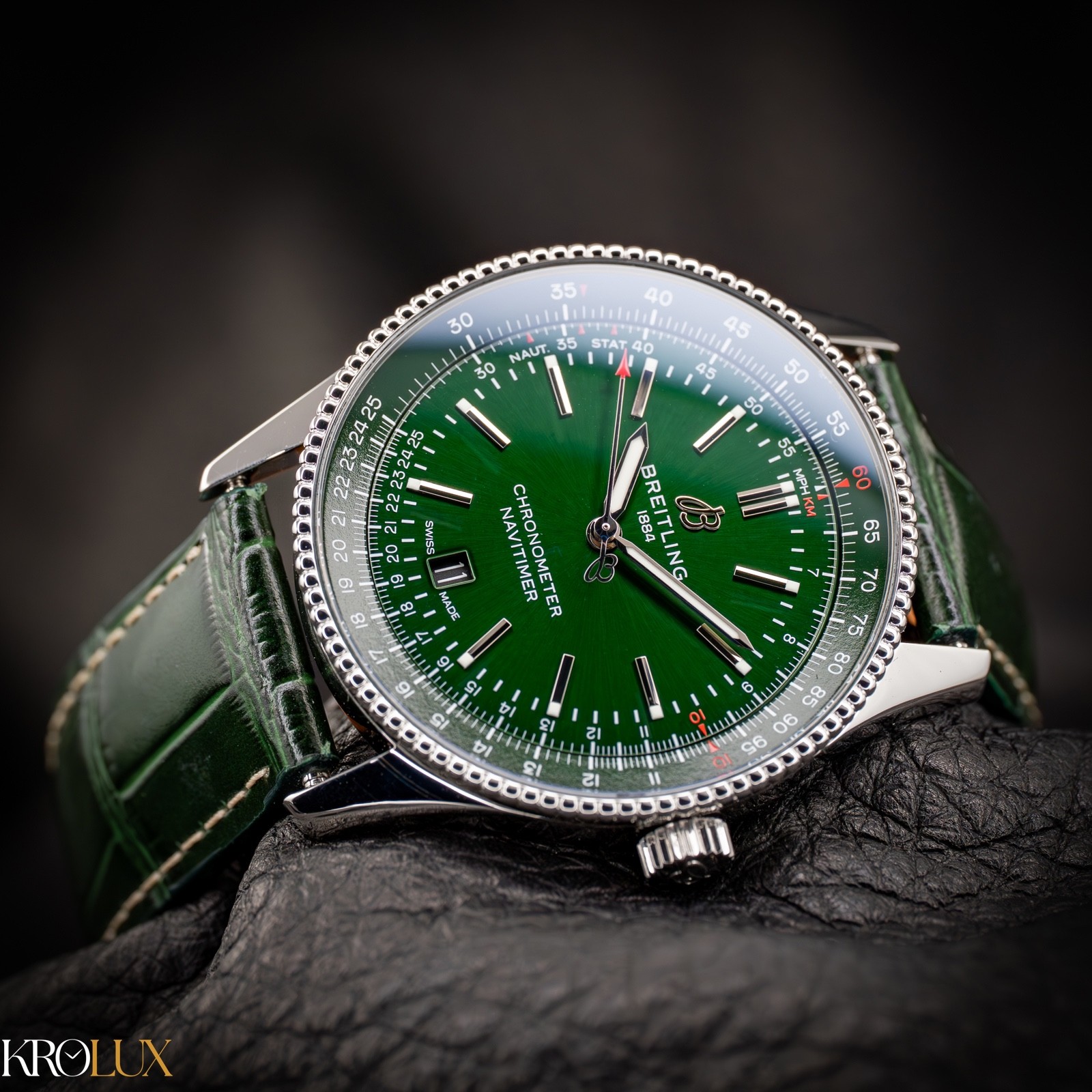 Breitling Navitimer Automatic 41 Green Dial A17326 A17326361L1P1 Complete Set