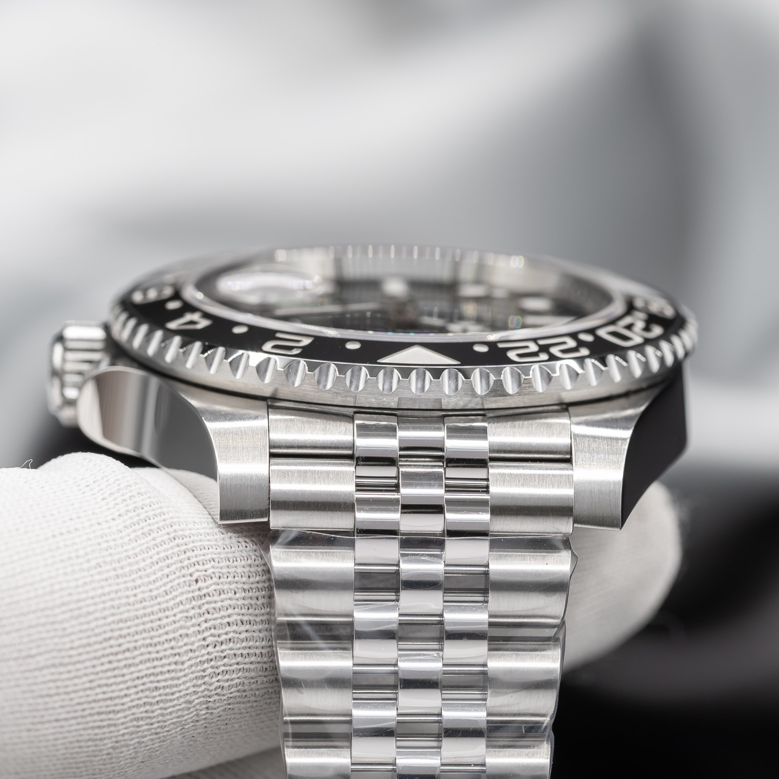 Rolex GMT-Master II “Bruce Wayne” – Ref. 126710GRNR – 2025