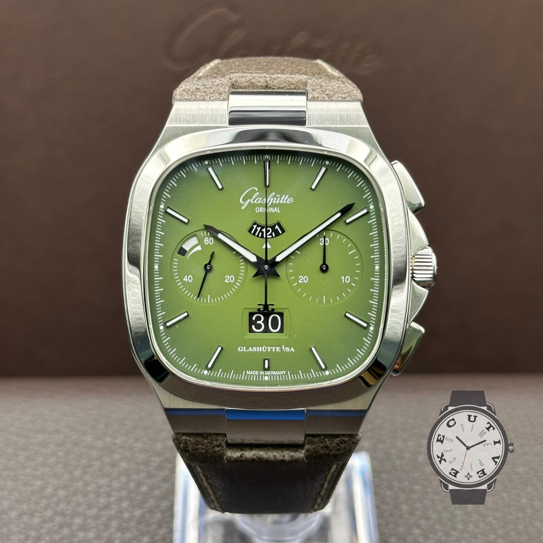 Glashütte Original Seventies Chronograph Panorama Date 40 Green 1-37-02-09-02-62