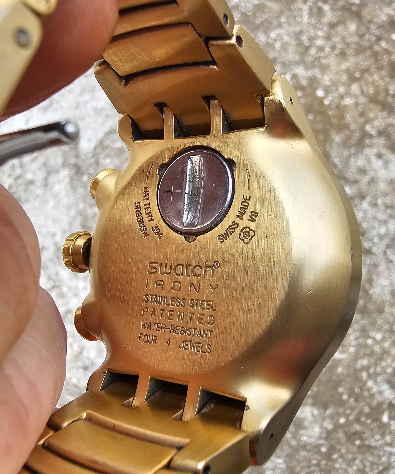 SWATCH IRONY THE CHRONO XL THE GOLDEN CHEST YOG100G SWISS yog100 a003