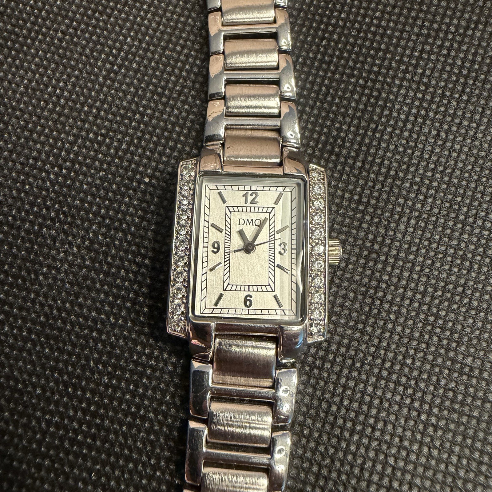 DMQ 1115 Y121E Women’s Silver Tone And CZ Dress Watch Quartz Japan Mvmt New Batt