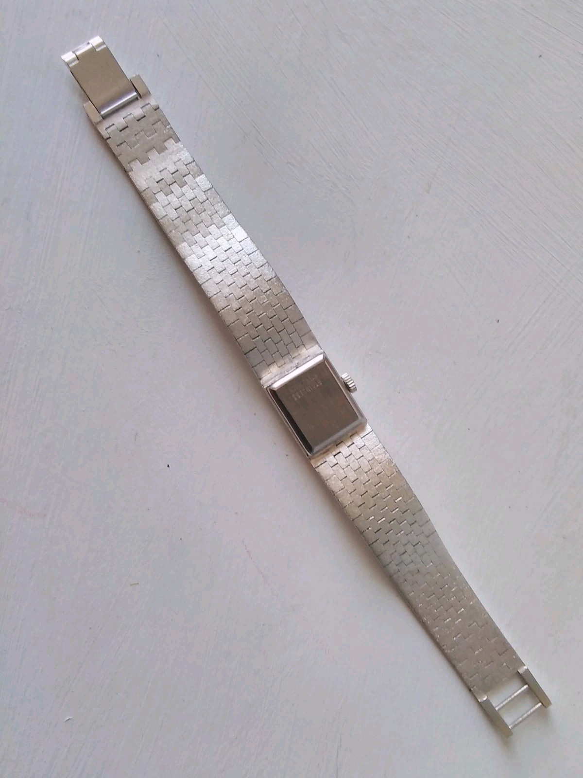 VINTAGE SEKONDA SILVER PLATED BRACELET WATCH 17 JEWELS WORKING