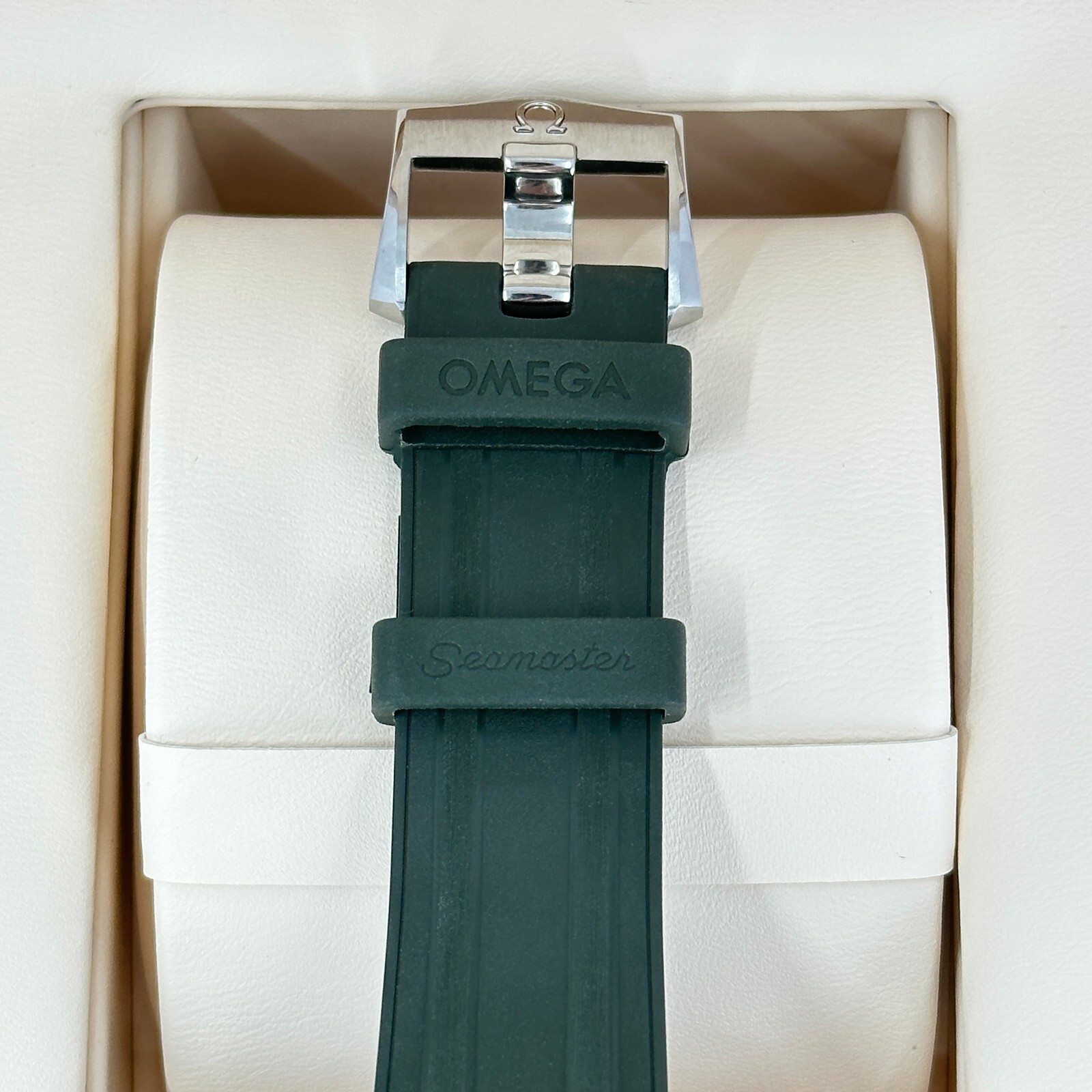 Omega Seamaster Diver 300, Green Dial, 210.32.42.20.10.001, Unworn Complete 2023