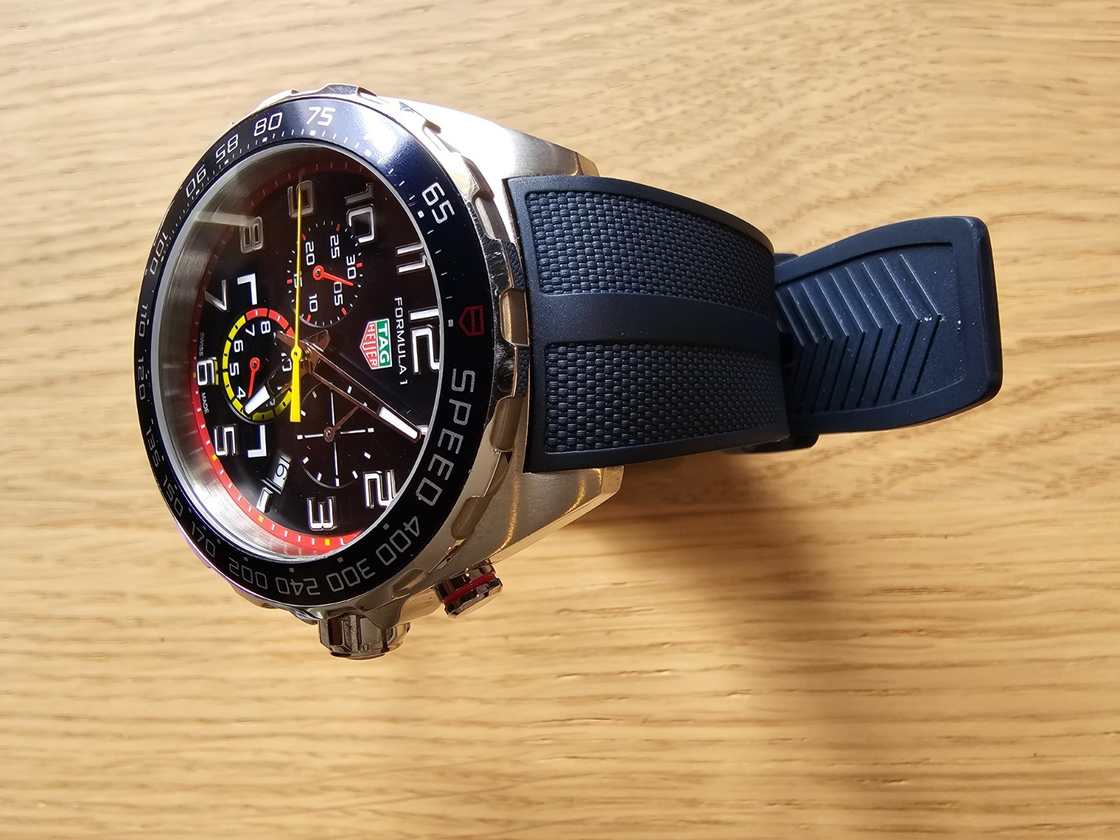 TAG Heuer Formula 1 Red Bull Racing Chronograph Quartz Blue Dial Rubber 200m
